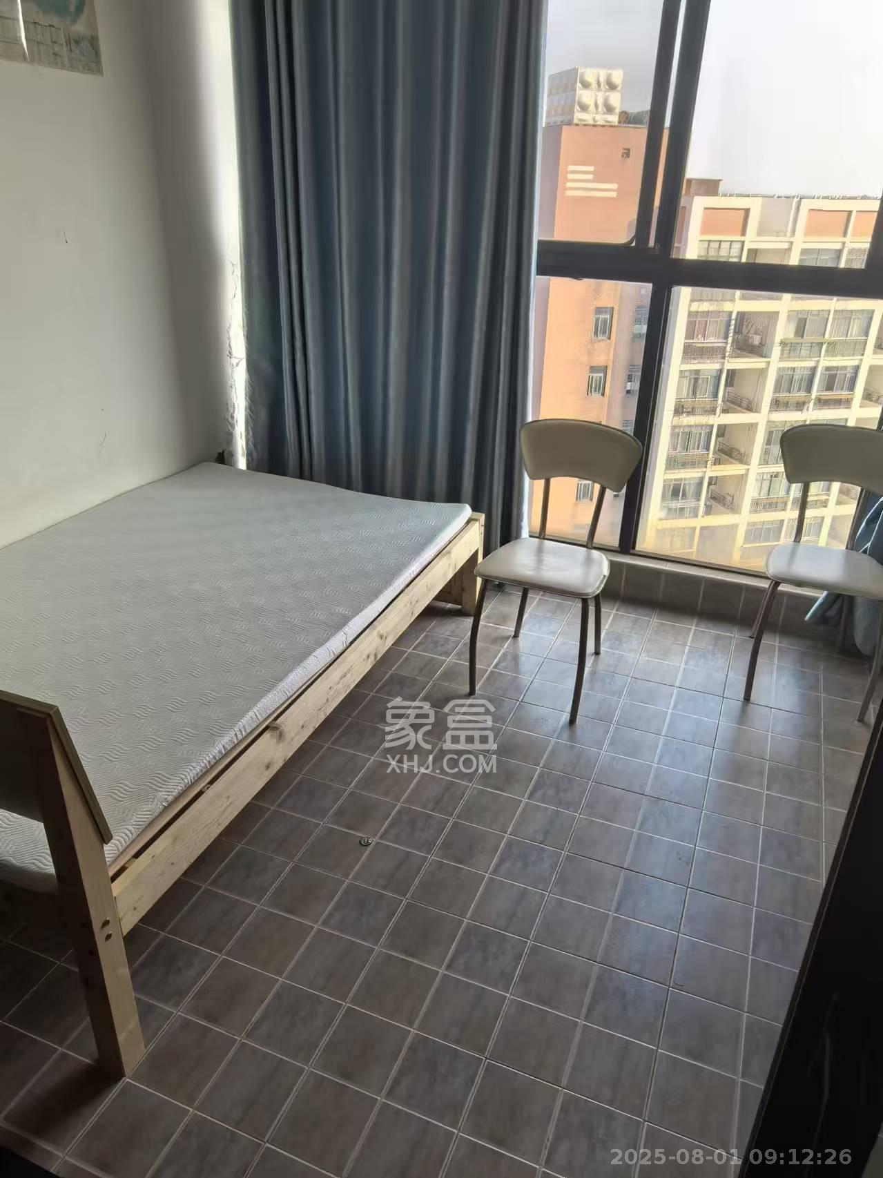 湘水熙园  2室2厅1卫    1800.0元/月室内图