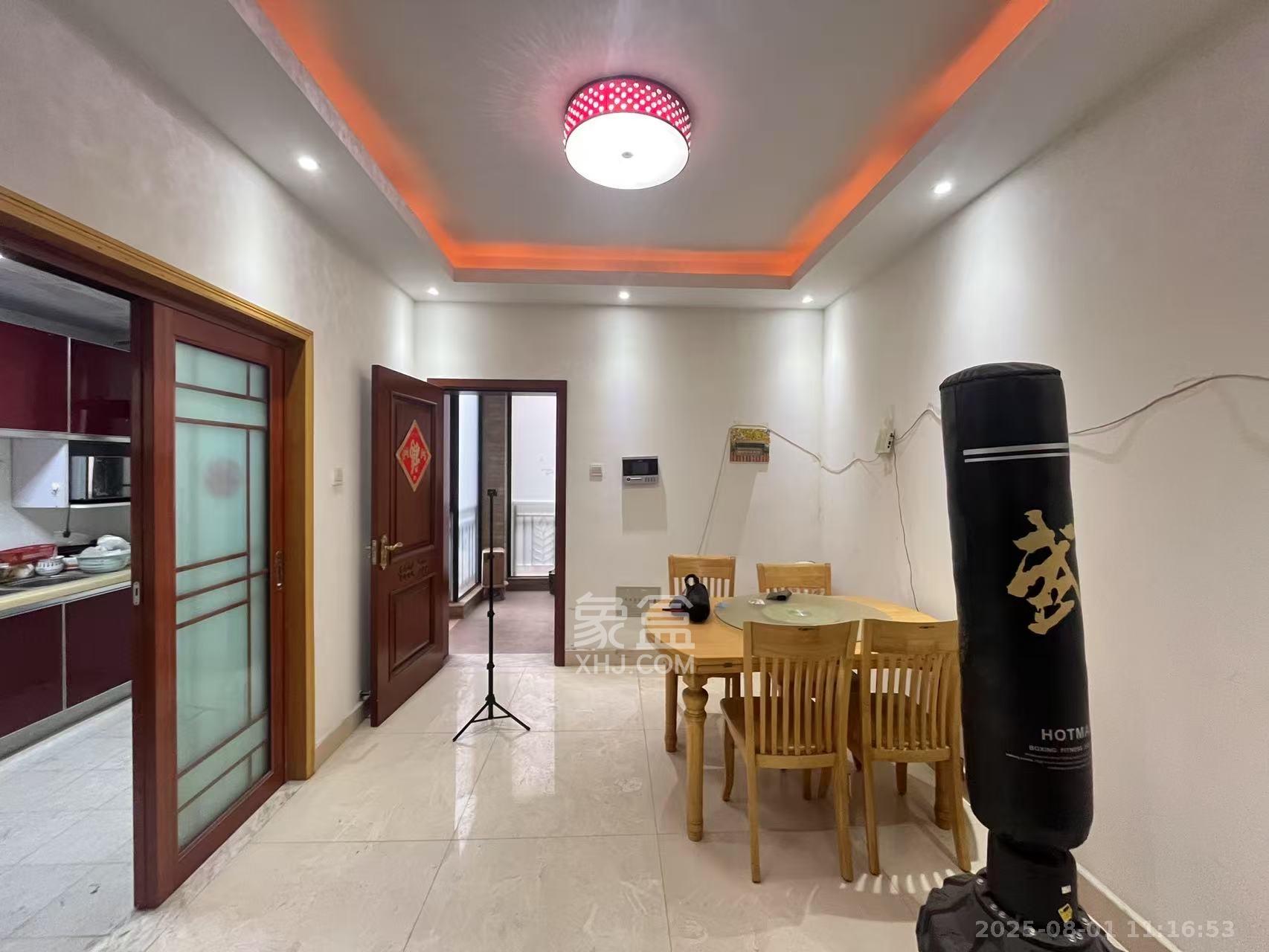 沁园春御院 3室2厅1卫 2600.0元/月 沁园春御院 3室2厅1卫 2600.0元/月室内图