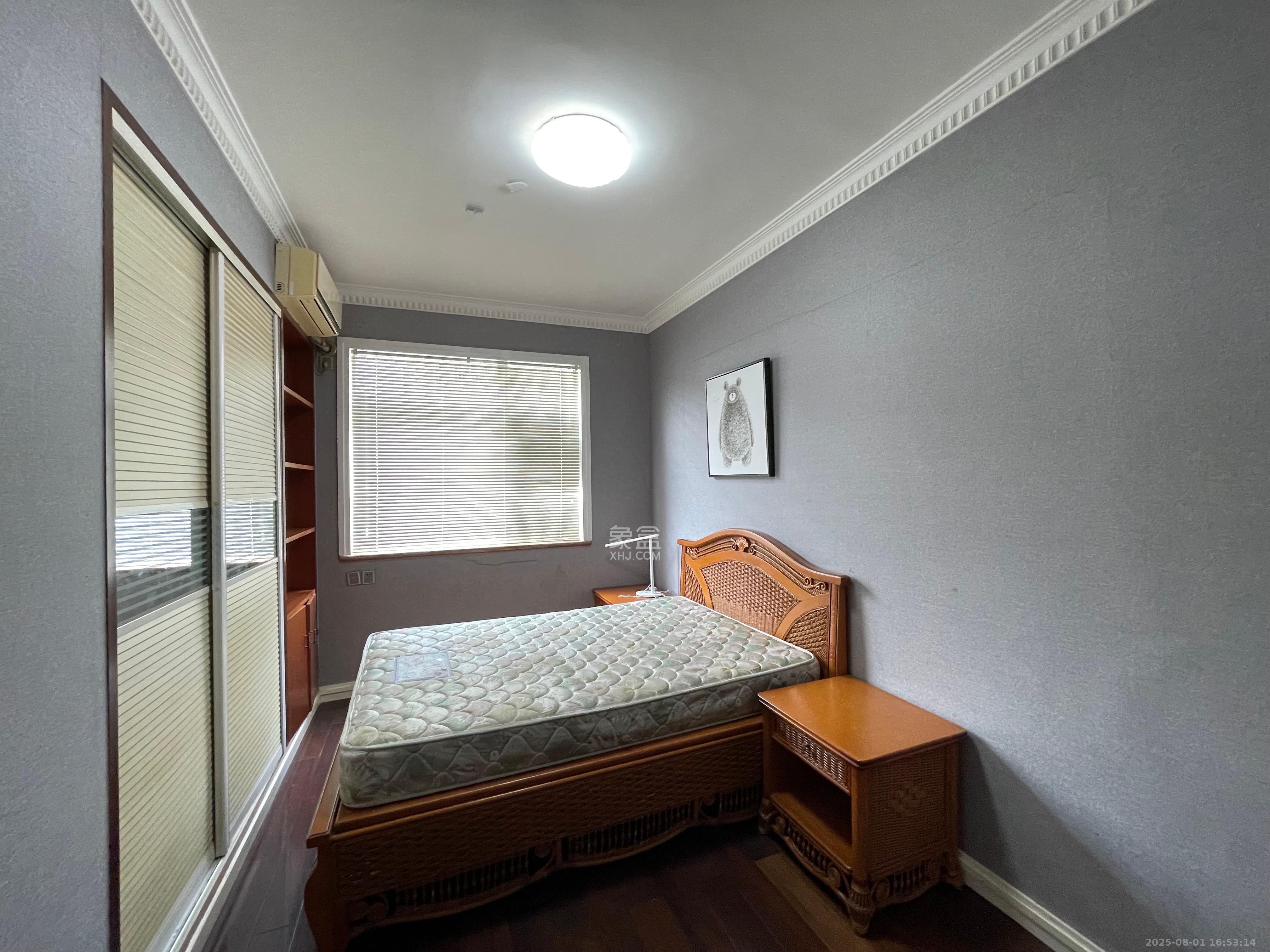 沁园春 4室2厅2卫 3500.0元/月 沁园春 4室2厅2卫 3500.0元/月室内图