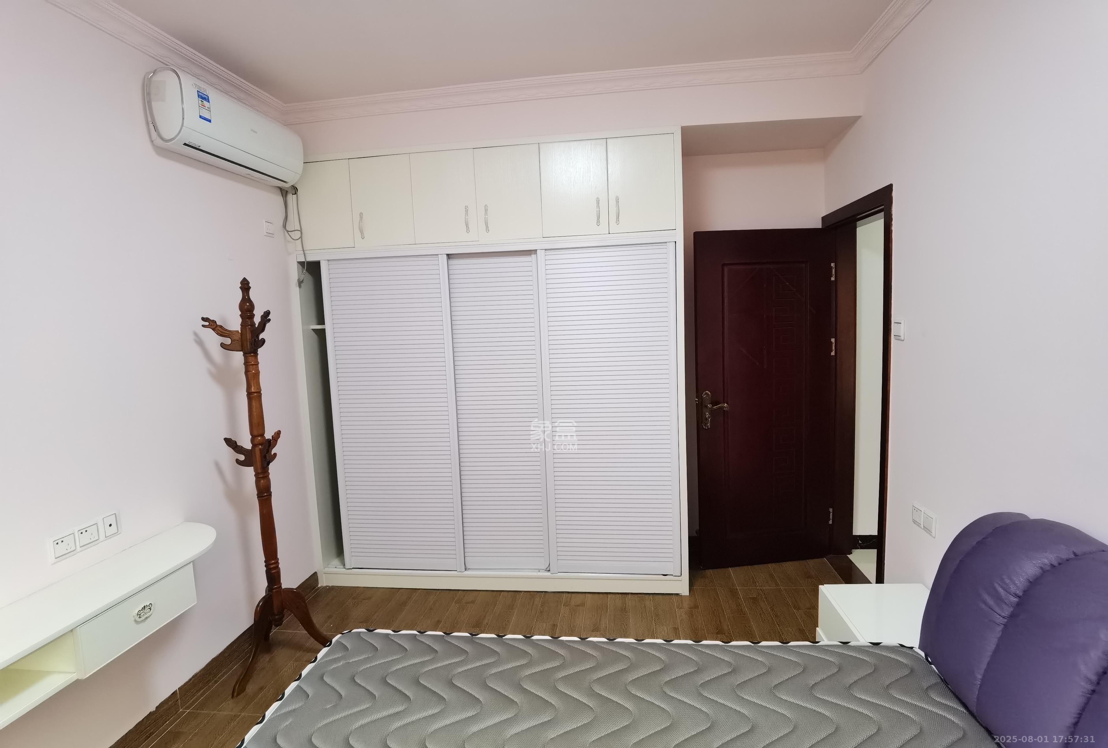 乾源国际 3室2厅1卫 2100.0元/月 乾源国际 3室2厅1卫 2100.0元/月室内图