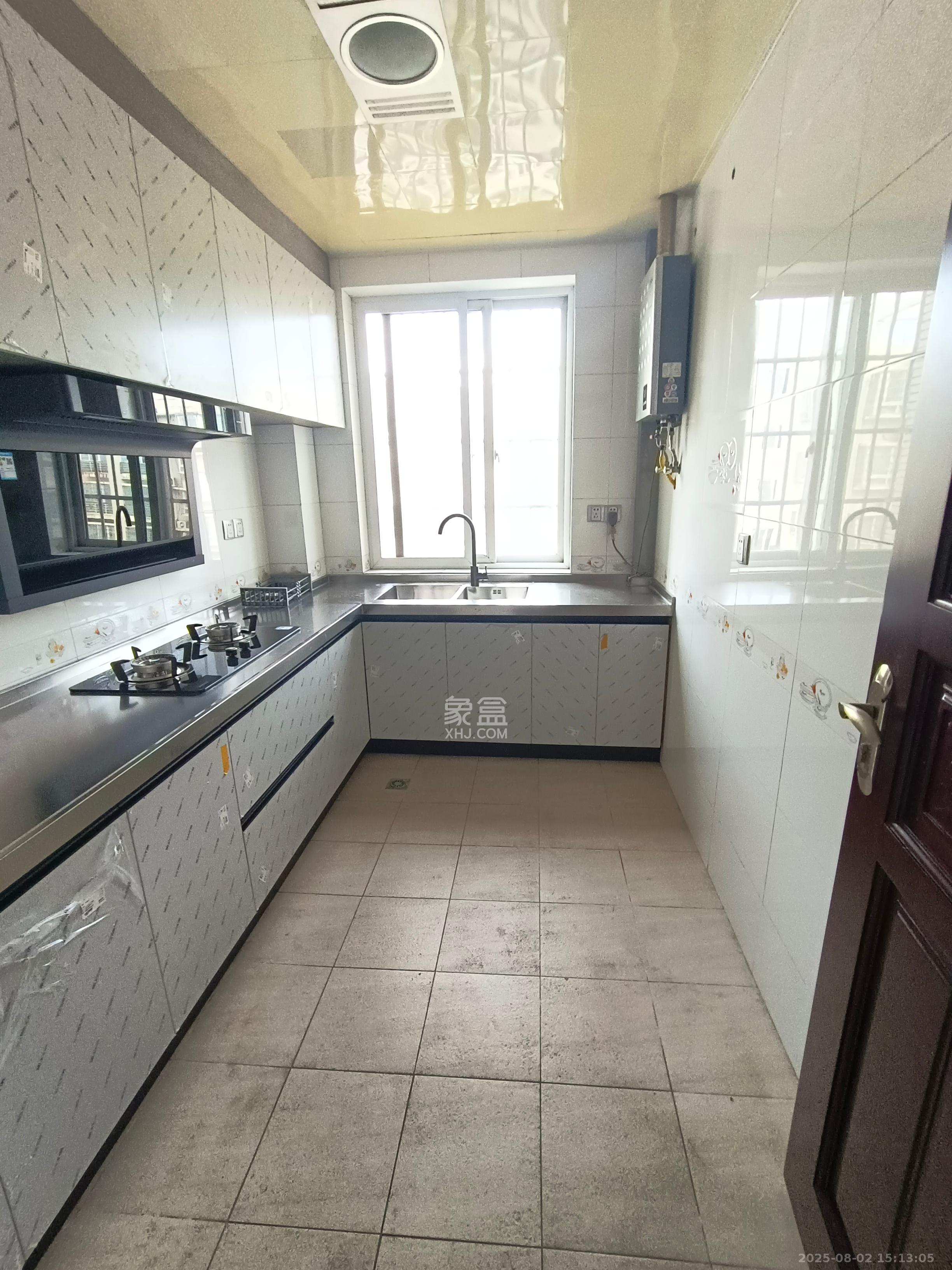 楚天馨苑 4室2厅2卫 2500.0元/月 楚天馨苑 4室2厅2卫 2500.0元/月室内图