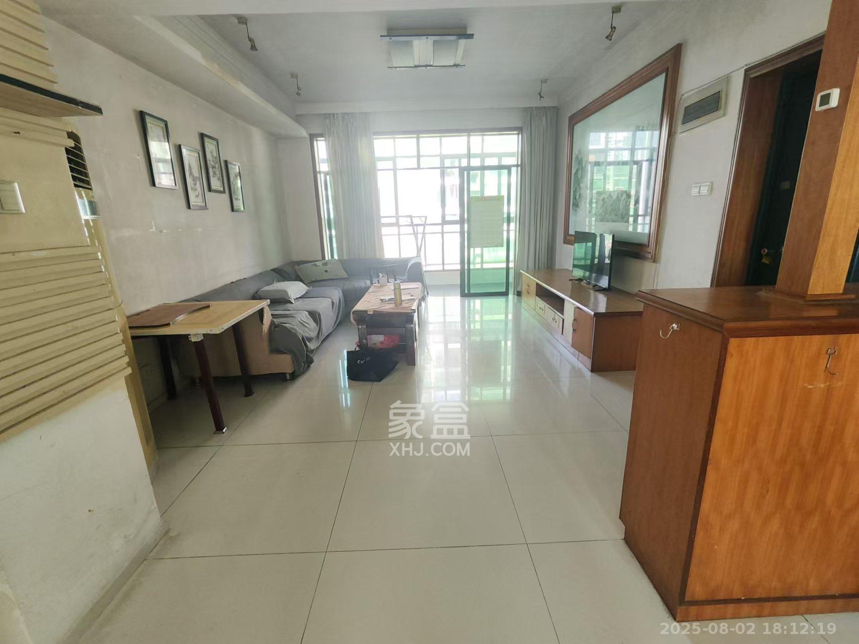 颐美园  3室1厅2卫    2200.0元/月 颐美园  3室1厅2卫    2200.0元/月