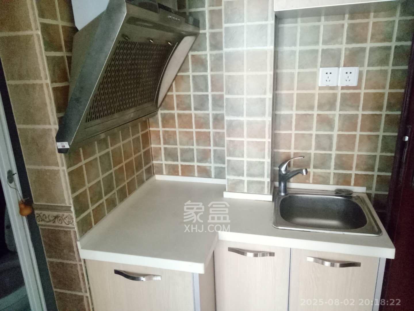 融圣国际  1室1厅1卫    1700.0元/月室内图