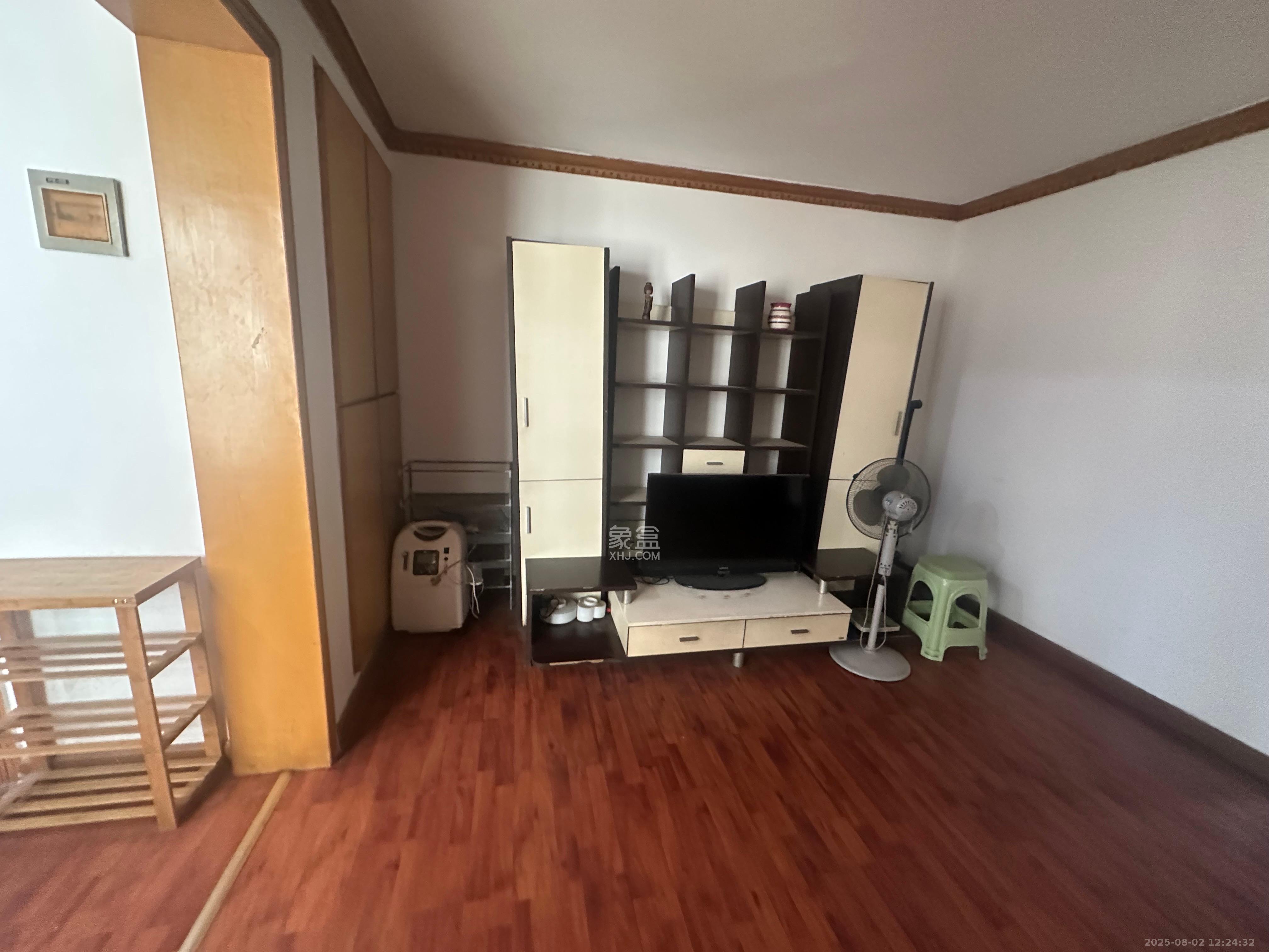 向韶村  2室1厅1卫    1600.0元/月室内图