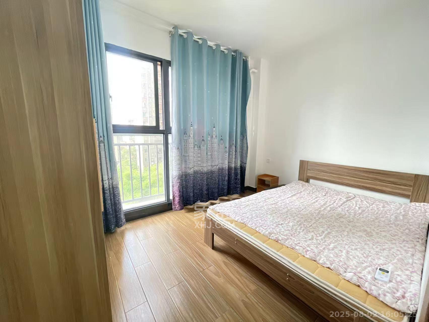 荣盛花语书苑  4室2厅2卫    4100.0元/月室内图