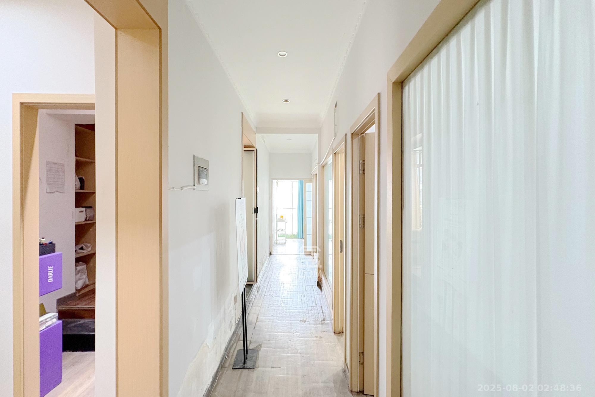 朝阳银座  1室1厅1卫    63.0万卧室