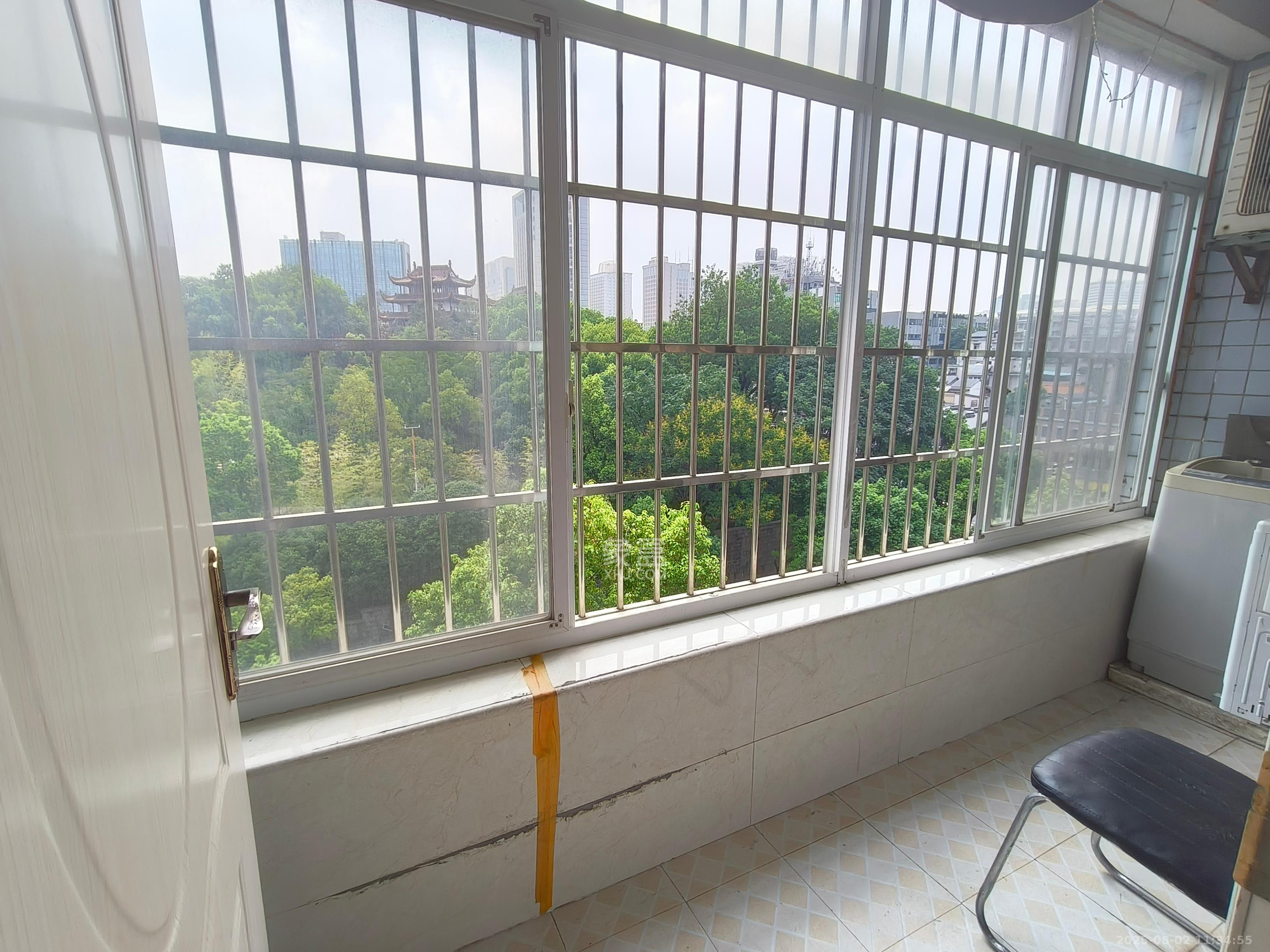 添景阁  2室1厅1卫    2000.0元/月室内图