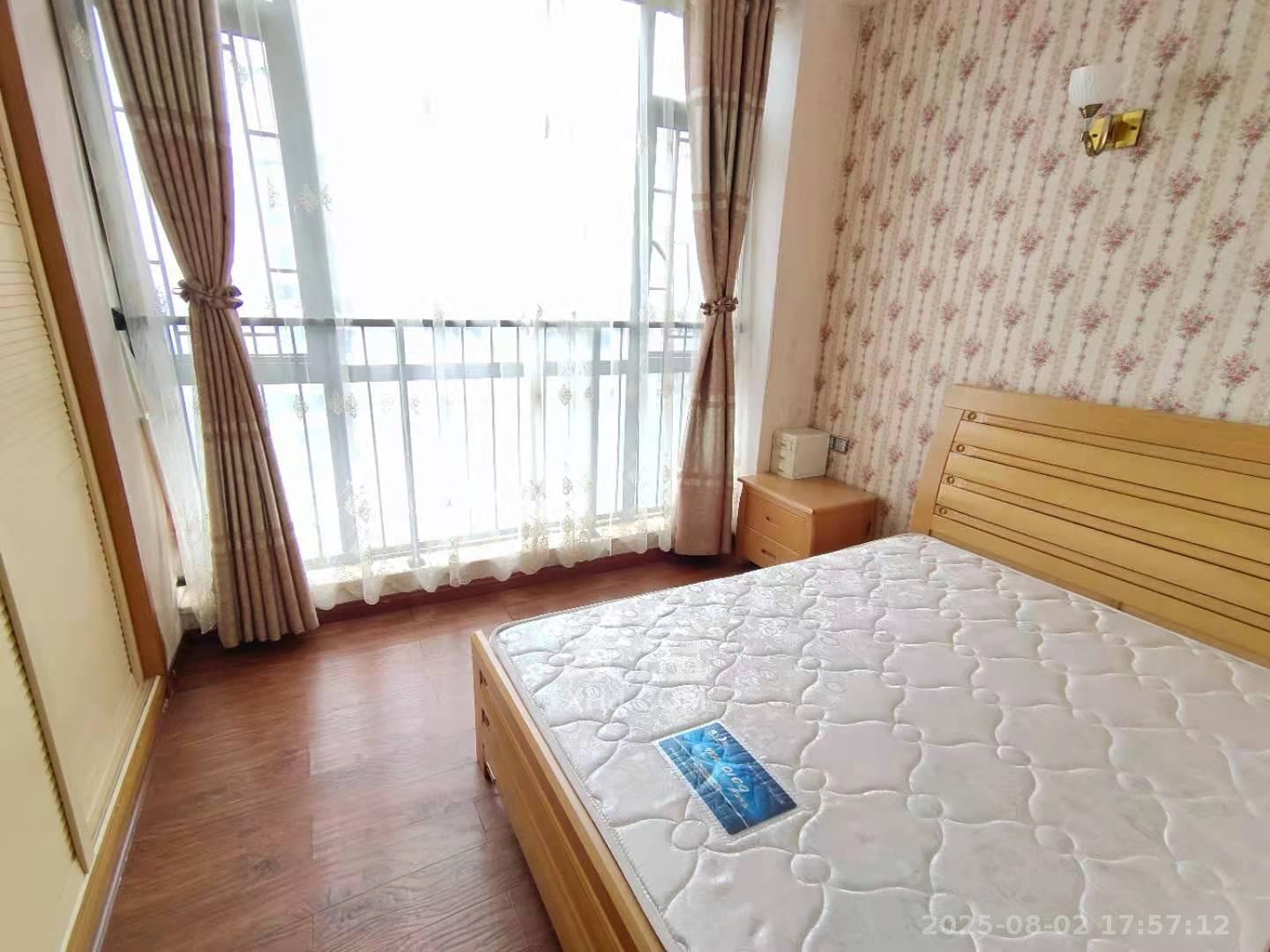 长房时代城  1室1厅1卫    1900.0元/月室内图