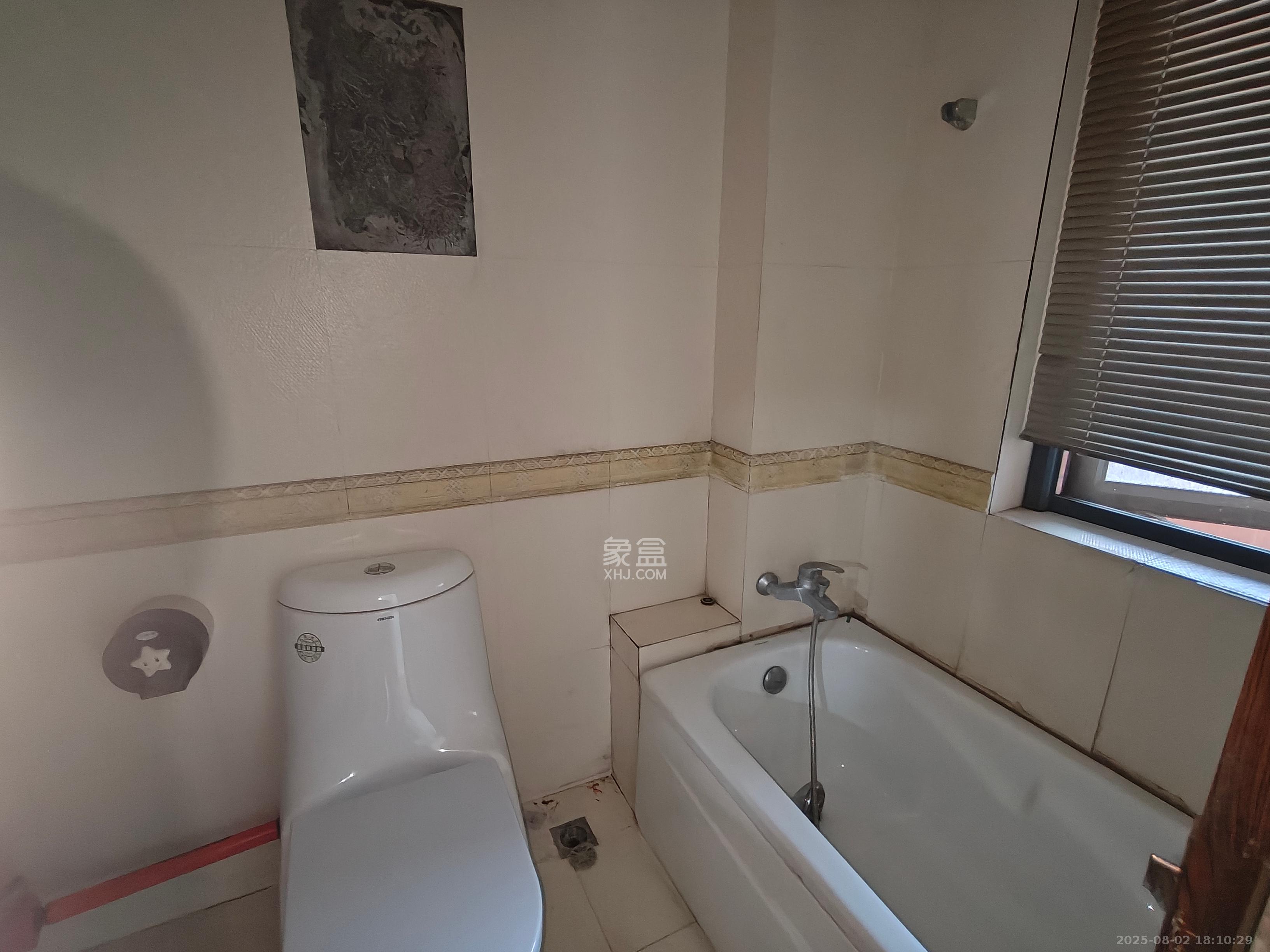 奥林匹克花园  3室2厅2卫    2600.0元/月 奥林匹克花园  3室2厅2卫    2600.0元/月室内图