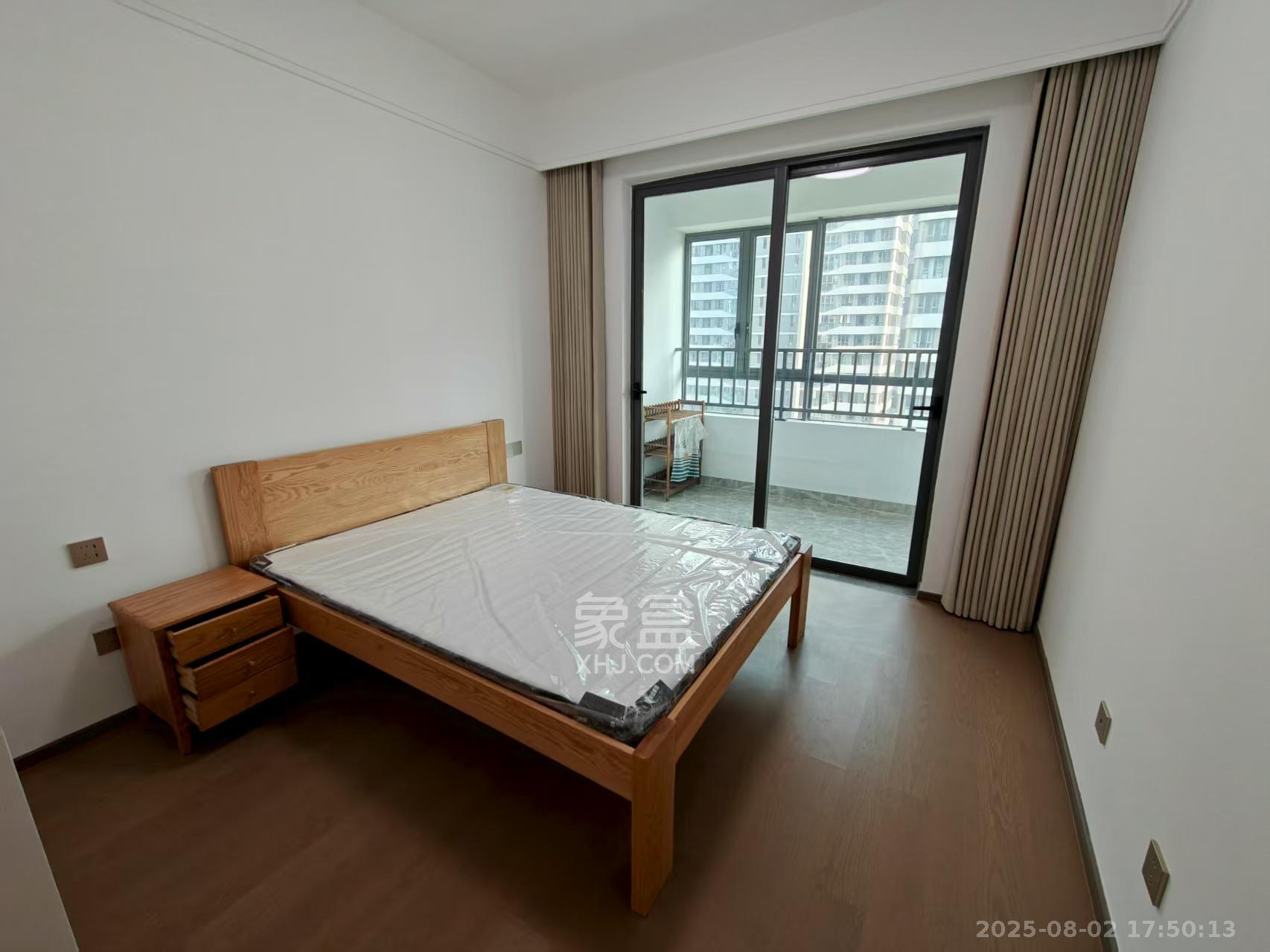 复地滨江金融中心  4室2厅2卫    5500.0元/月室内图