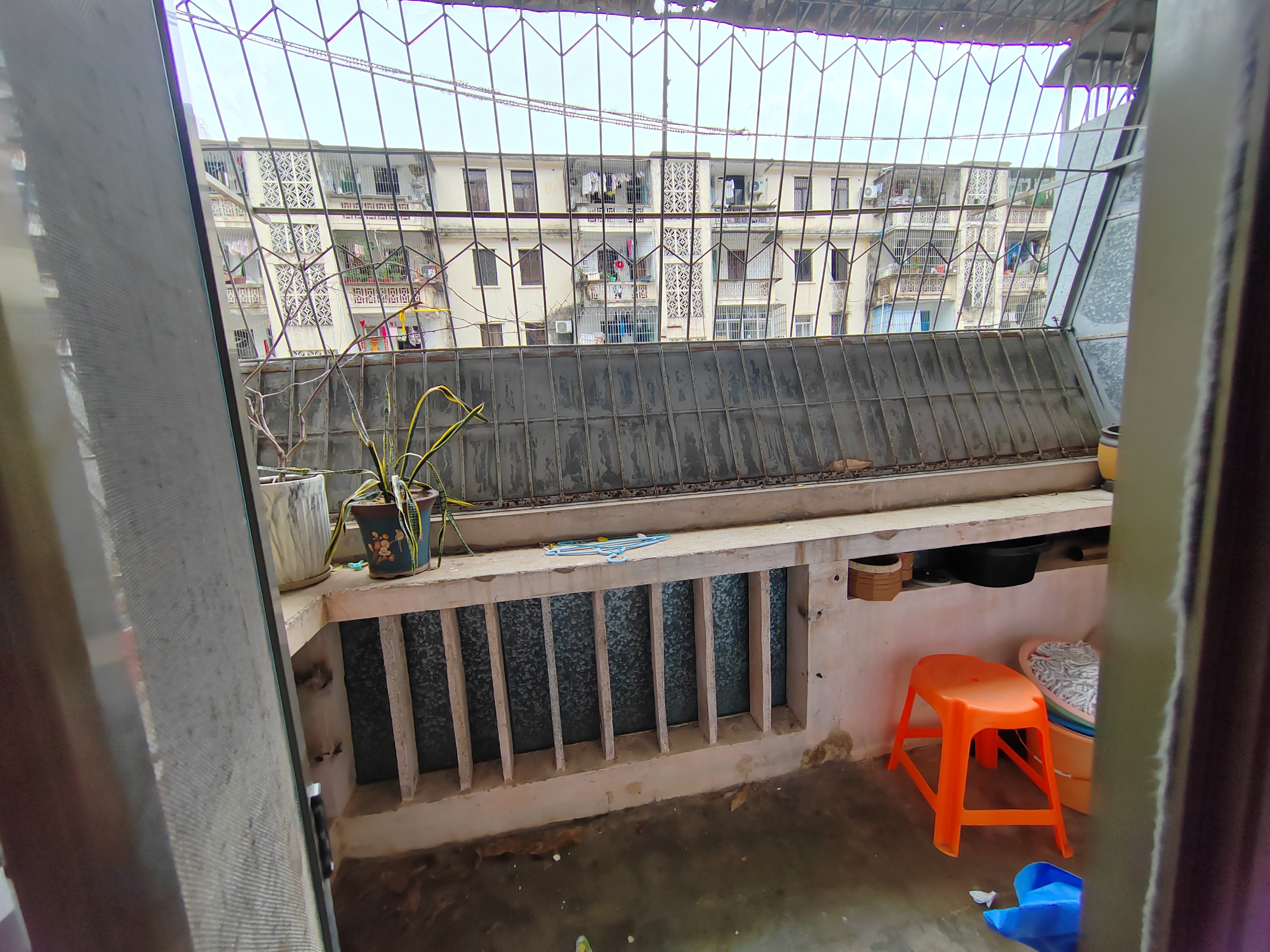 邮政局宿舍(海府路) 2室1厅1卫 65.0万 邮政局宿舍(海府路) 2室1厅1卫 65.0万客厅