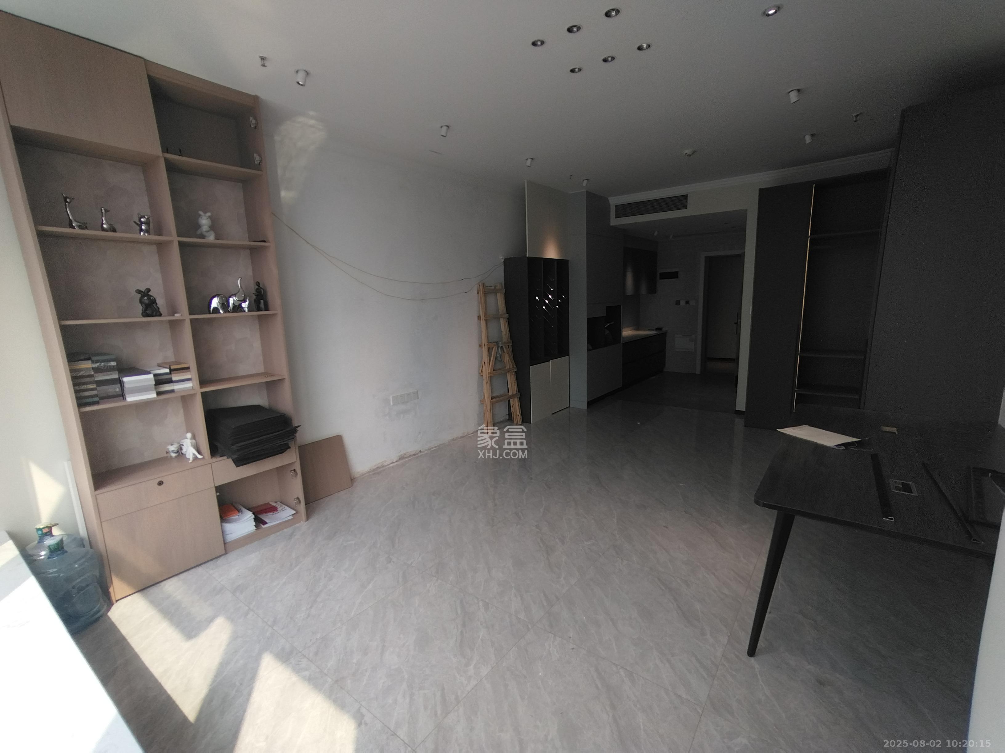 世茂铂曼   68.0㎡      2600.0元/月室内图