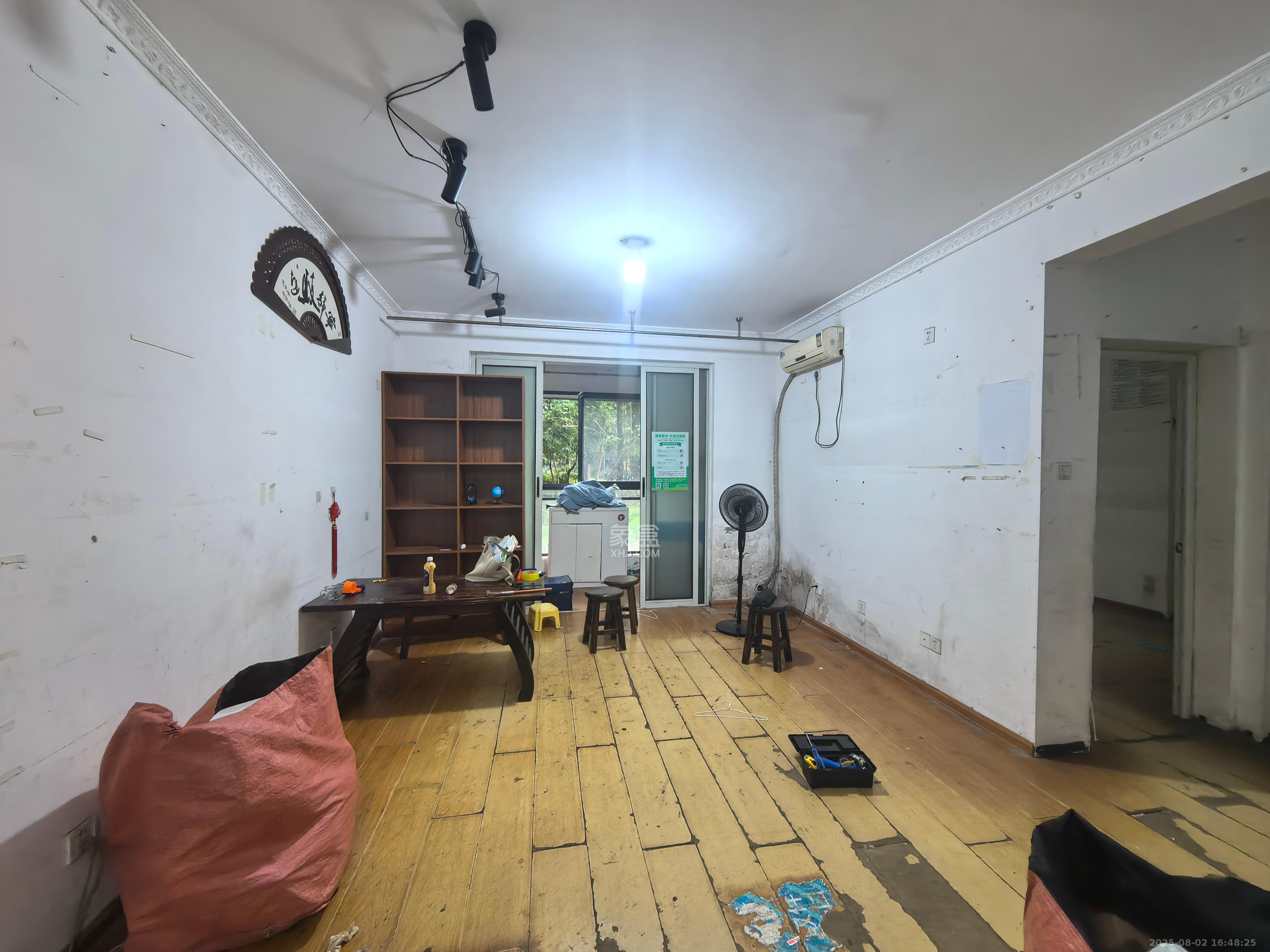 五矿万境水岸二期(五矿万境水岸和苑) 3室2厅2卫 3500.0元/月 五矿万境水岸二期(五矿万境水岸和苑) 3室2厅2卫 3500.0元/月室内图