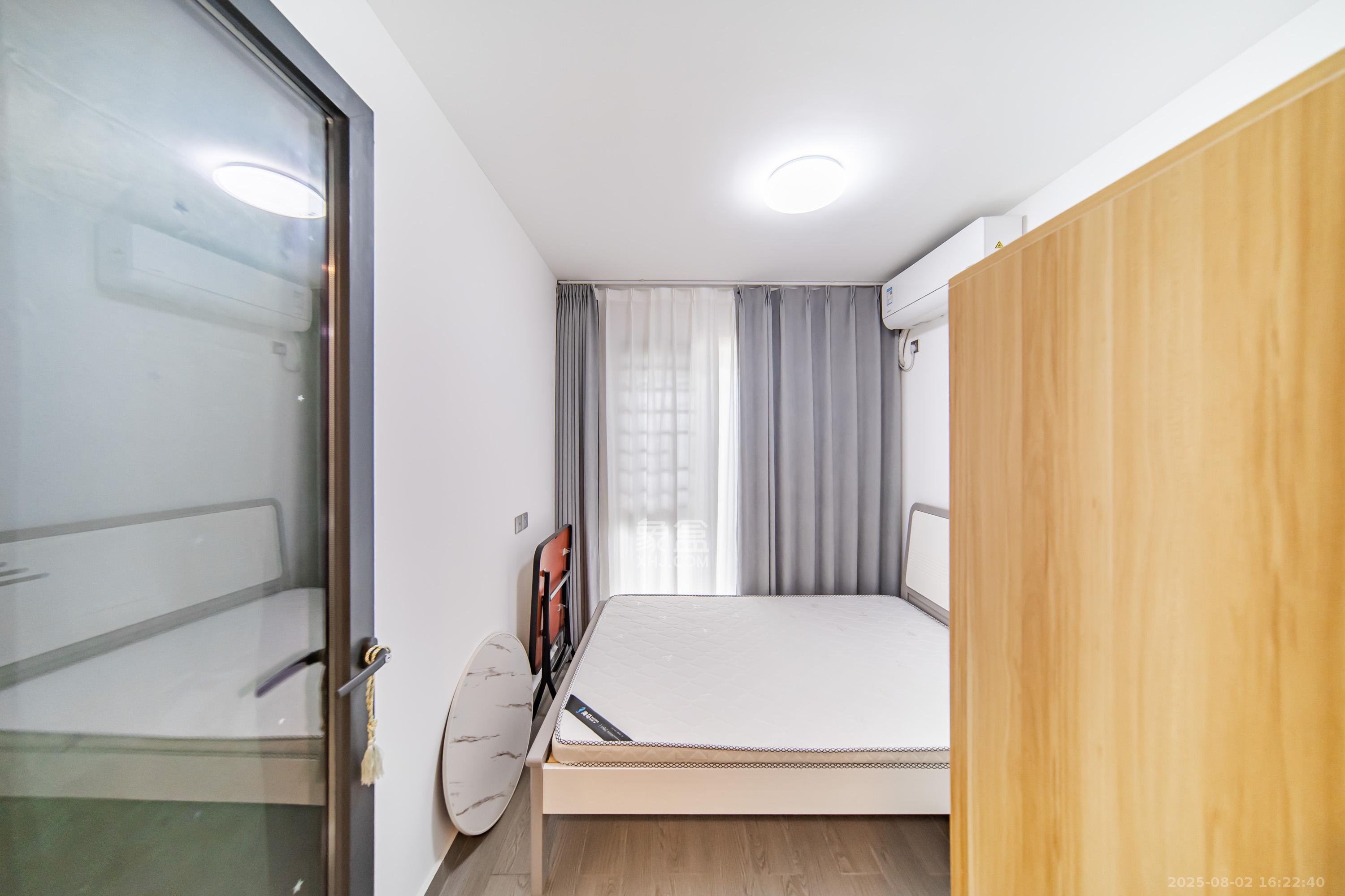 中海麓山境南区  3室2厅2卫    122.8万 中海麓山境南区  3室2厅2卫    122.8万卧室