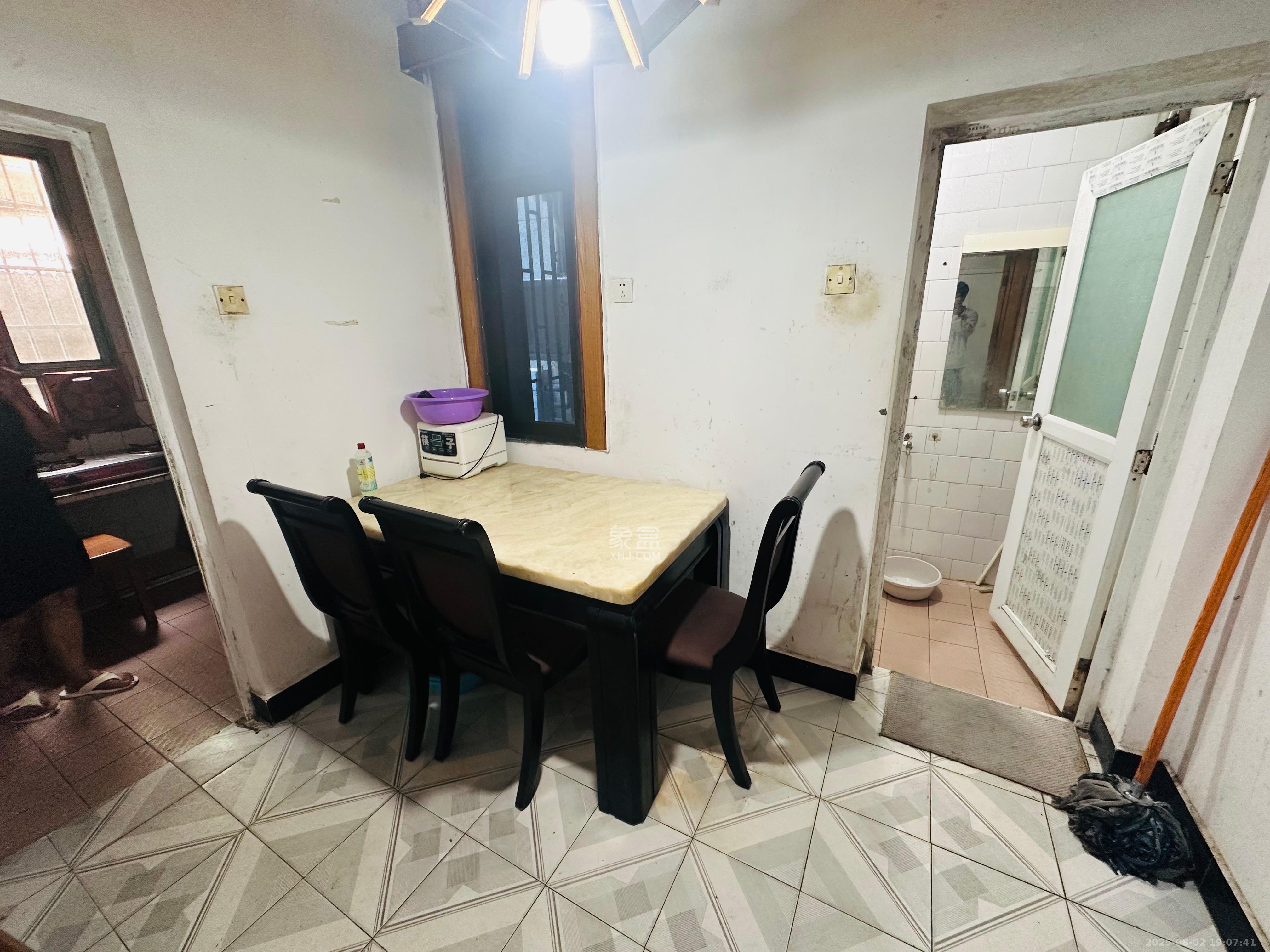 乡镇公寓 2室1厅1卫 1600.0元/月 乡镇公寓 2室1厅1卫 1600.0元/月室内图