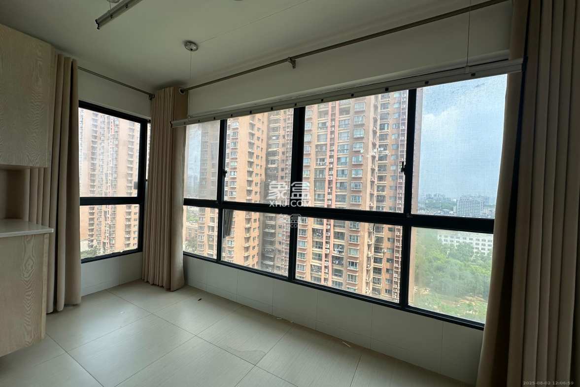 上海城小区  4室2厅2卫    2800.0元/月 上海城小区  4室2厅2卫    2800.0元/月室内图