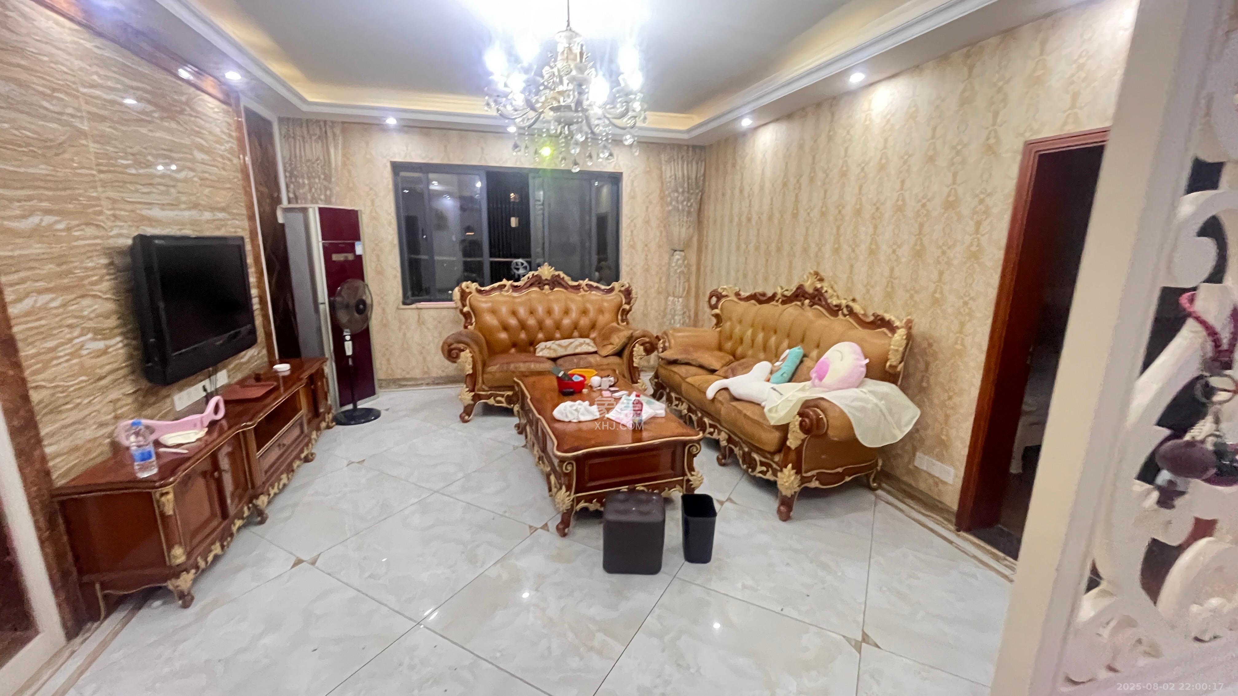 阳光锦城  4室2厅1卫    4500.0元/月 阳光锦城  4室2厅1卫    4500.0元/月室内图