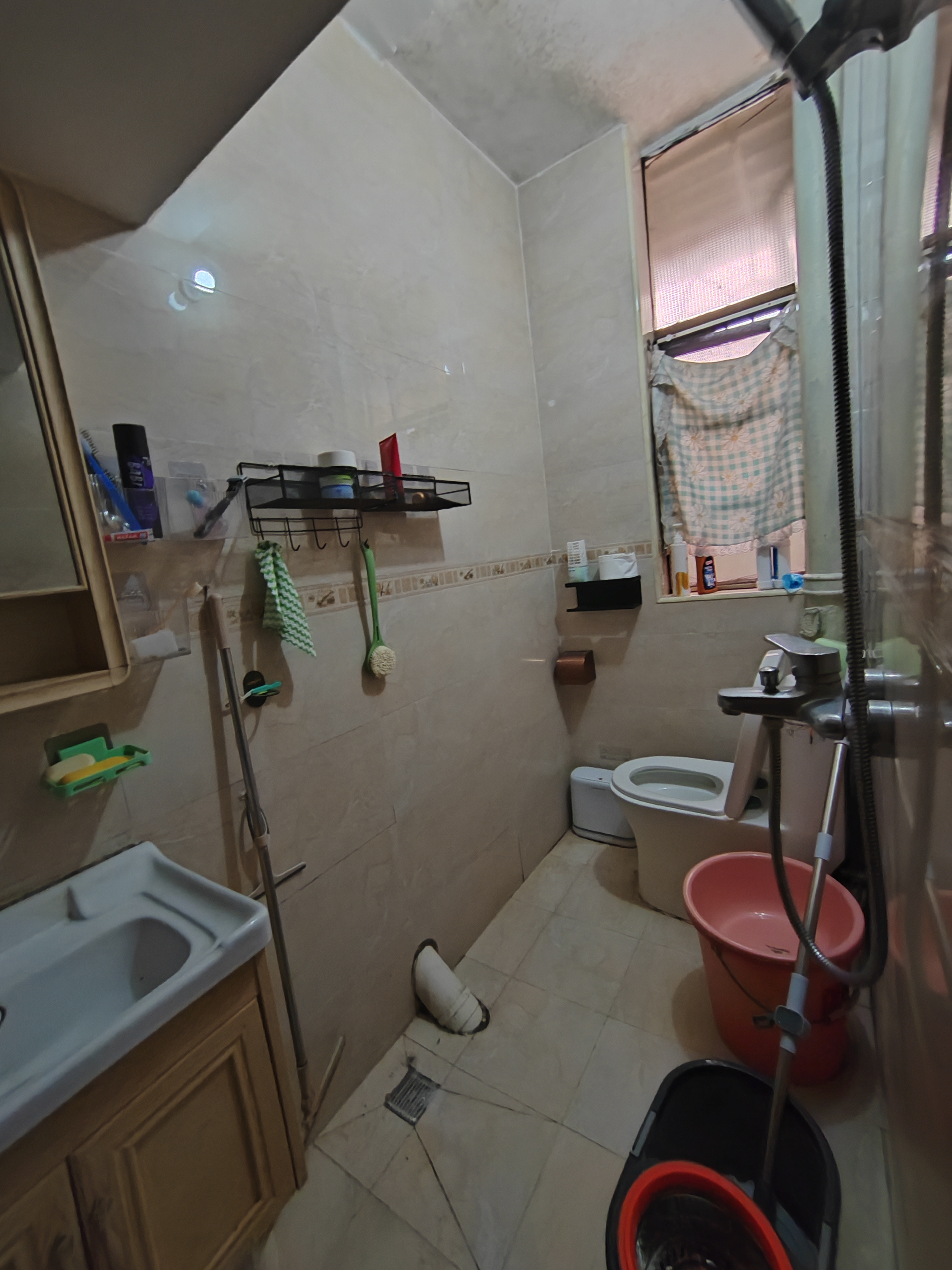 邮政局宿舍(海府路) 2室1厅1卫 65.0万 邮政局宿舍(海府路) 2室1厅1卫 65.0万客厅