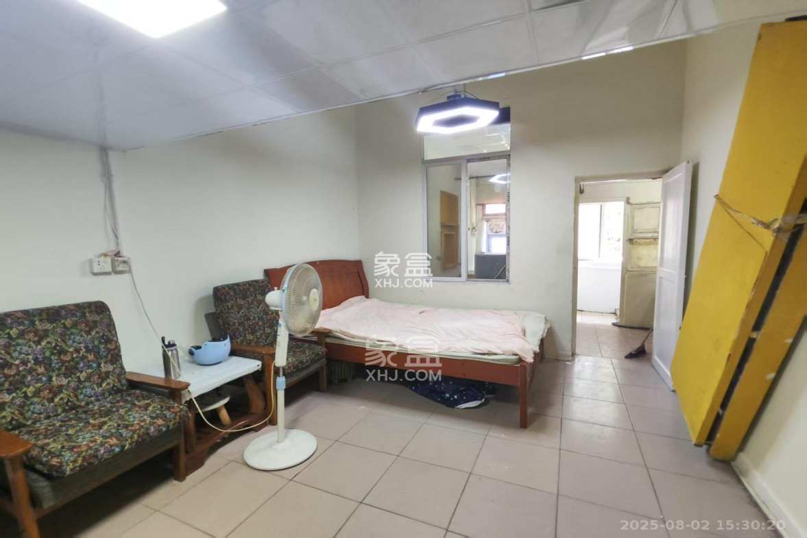 曙光小区 1室1厅1卫 900.0元/月 曙光小区 1室1厅1卫 900.0元/月室内图