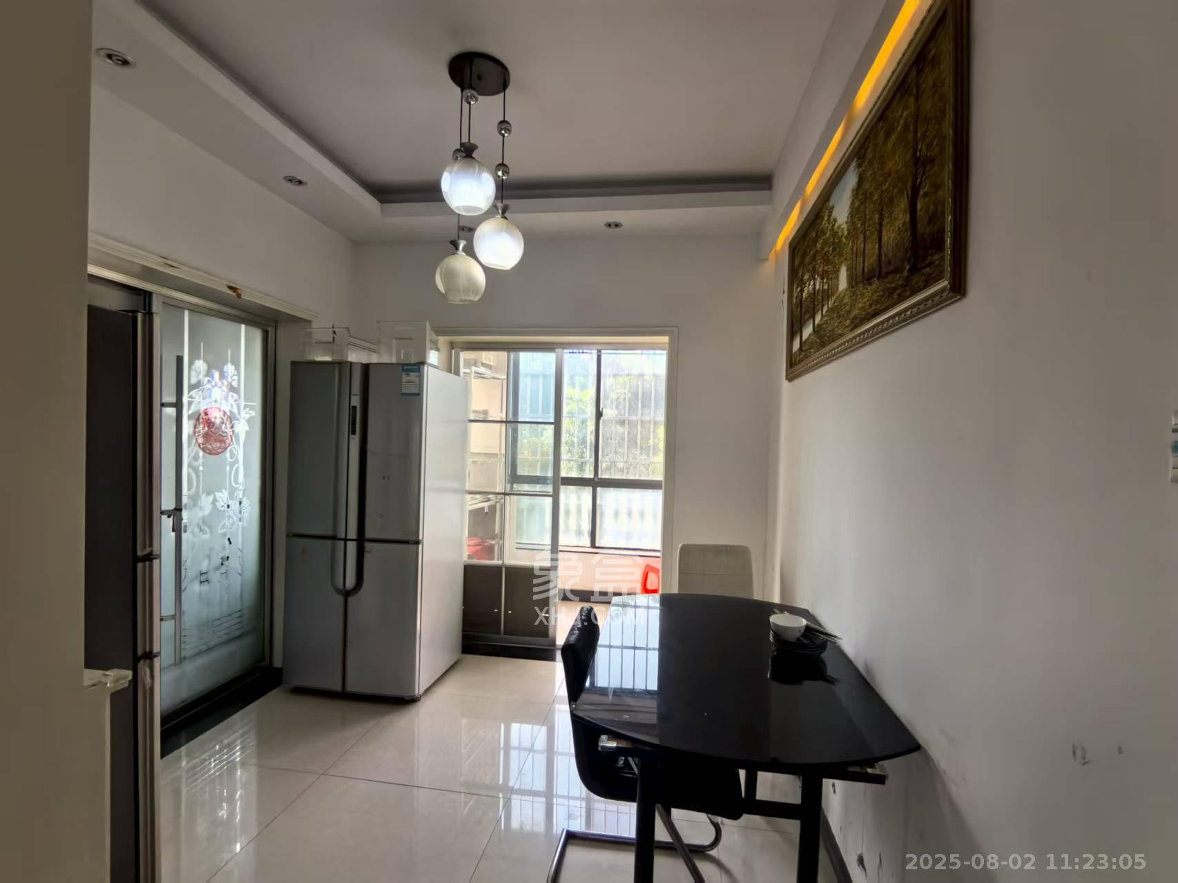 山水印象(愿景想山) 3室2厅2卫 1200.0元/月 山水印象(愿景想山) 3室2厅2卫 1200.0元/月室内图