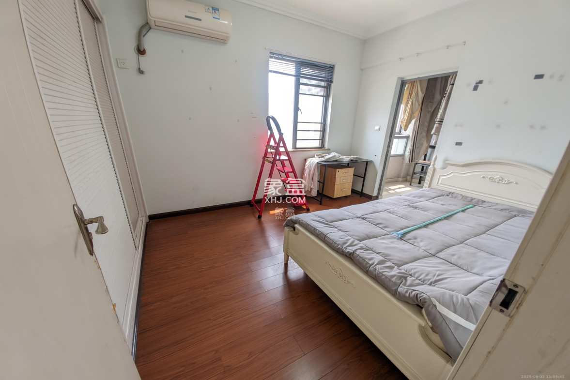 西子一间  2室1厅1卫    2100.0元/月 西子一间  2室1厅1卫    2100.0元/月室内图