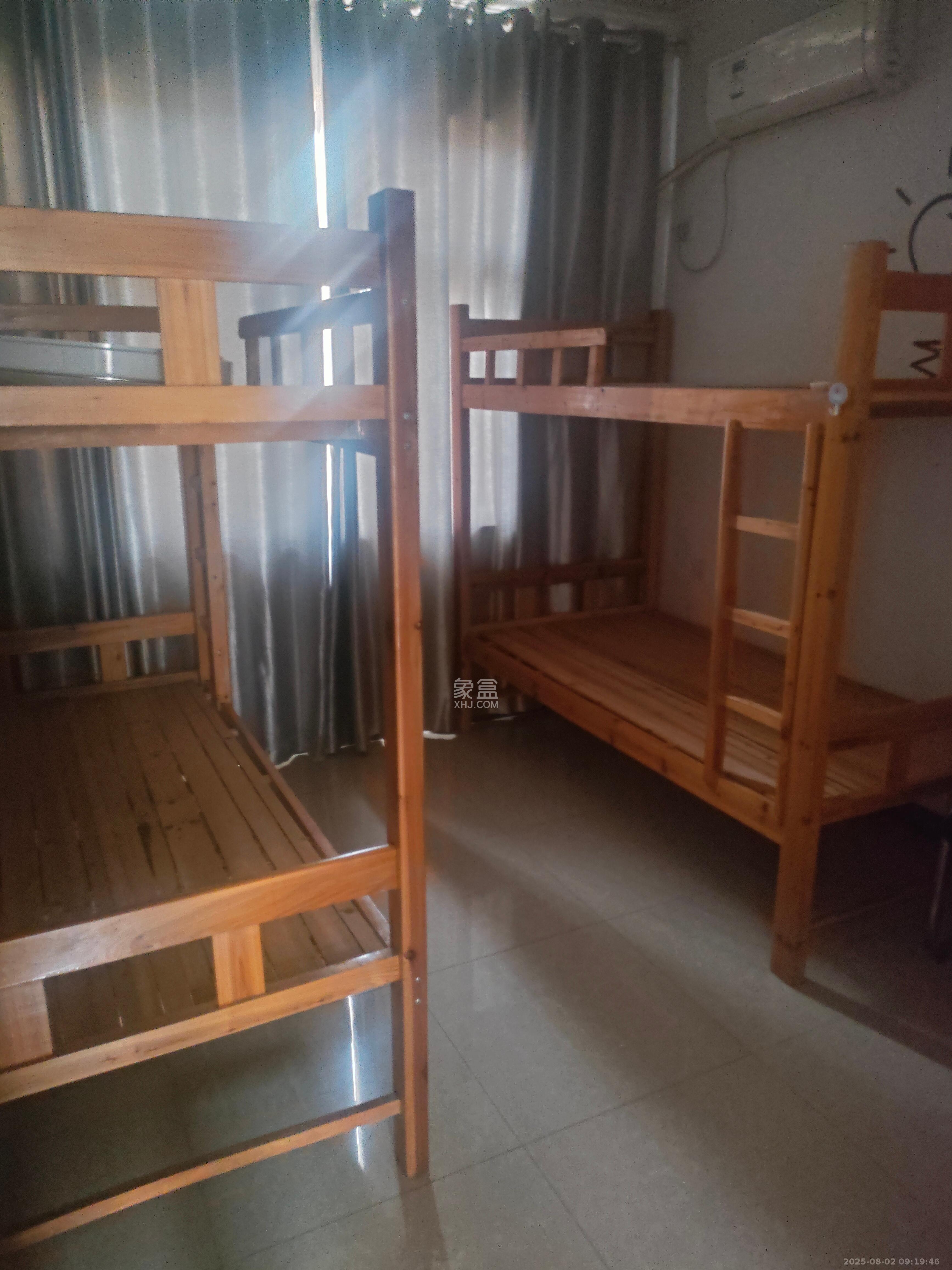 康桥长郡 4室2厅2卫 2500.0元/月 康桥长郡 4室2厅2卫 2500.0元/月室内图