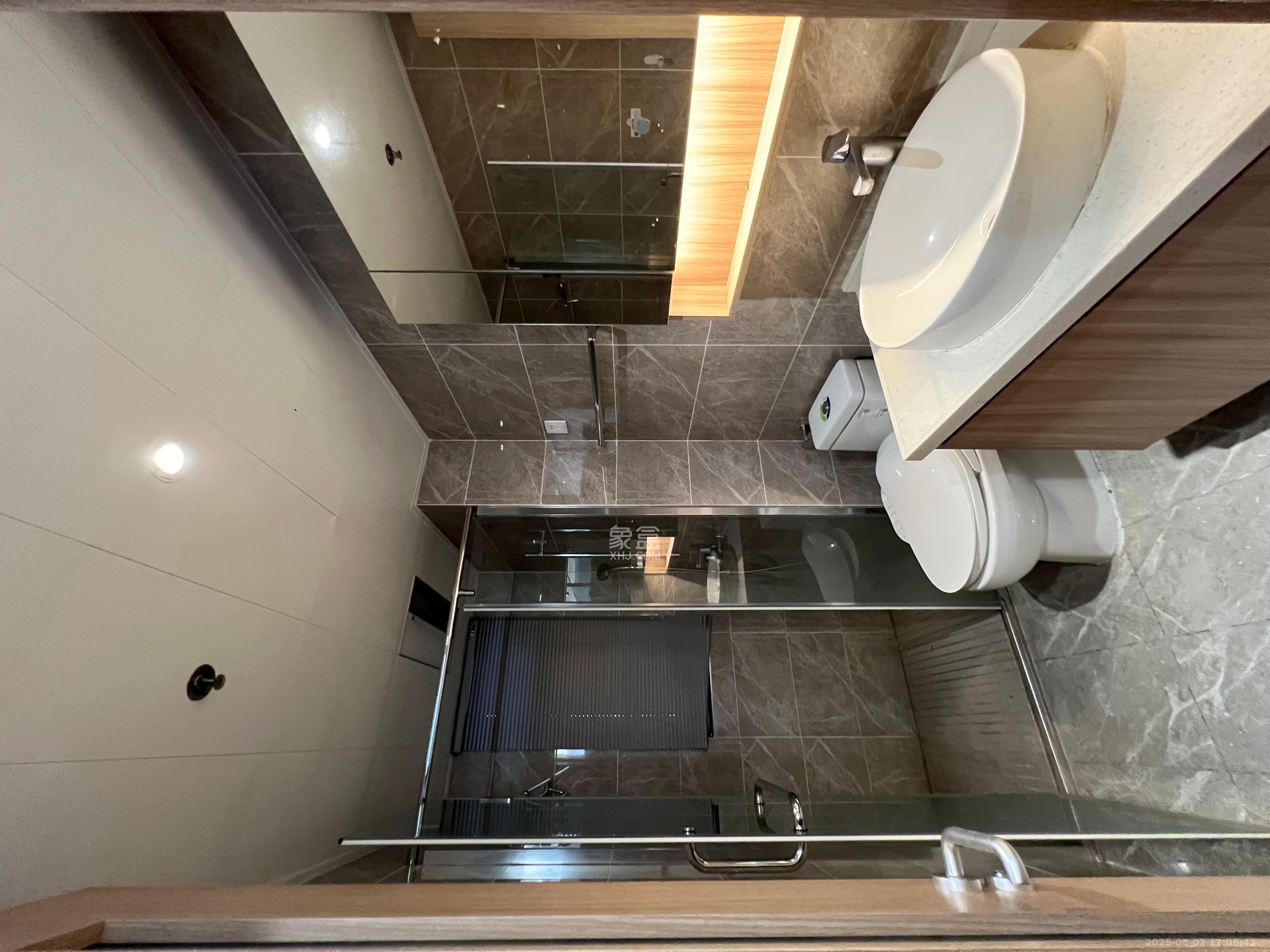 南山梅溪一方 3室2厅2卫 3000.0元/月 南山梅溪一方 3室2厅2卫 3000.0元/月室内图