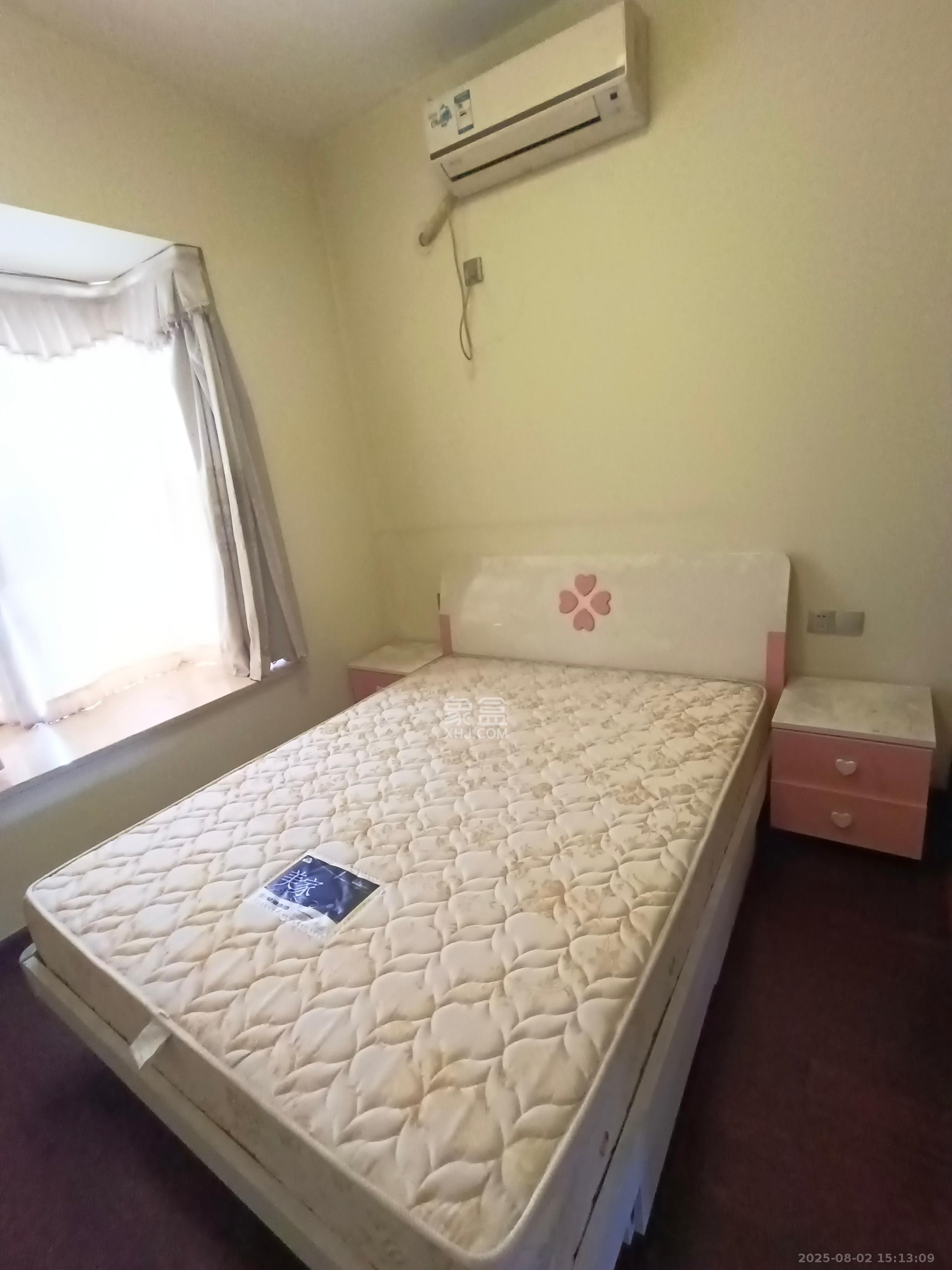 楚天馨苑 4室2厅2卫 2500.0元/月 楚天馨苑 4室2厅2卫 2500.0元/月室内图