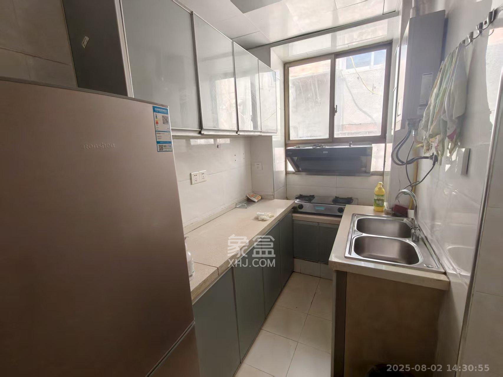 长郡花园  3室1厅1卫    2800.0元/月 长郡花园  3室1厅1卫    2800.0元/月室内图