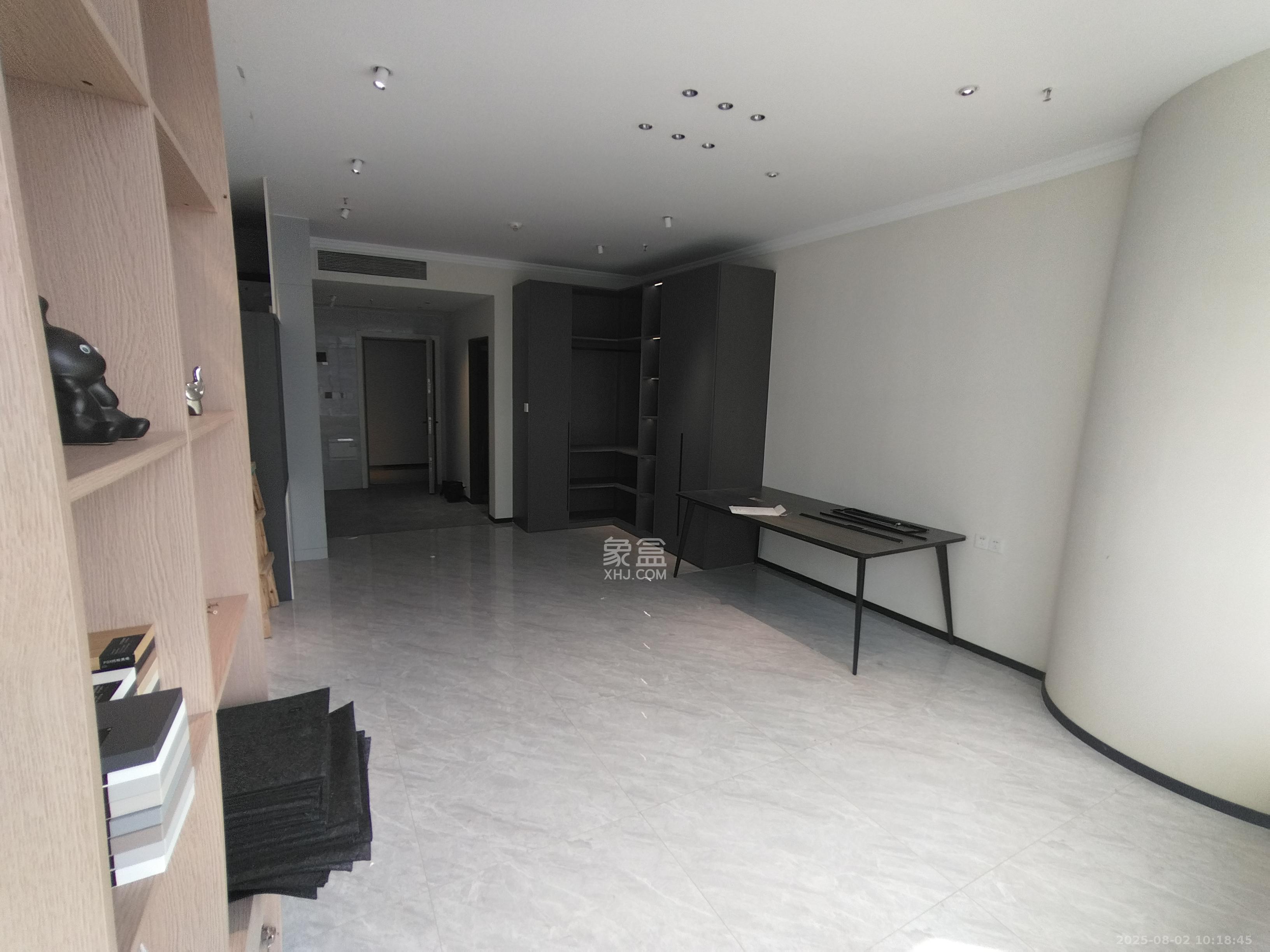 世茂铂曼   68.0㎡      2600.0元/月室内图