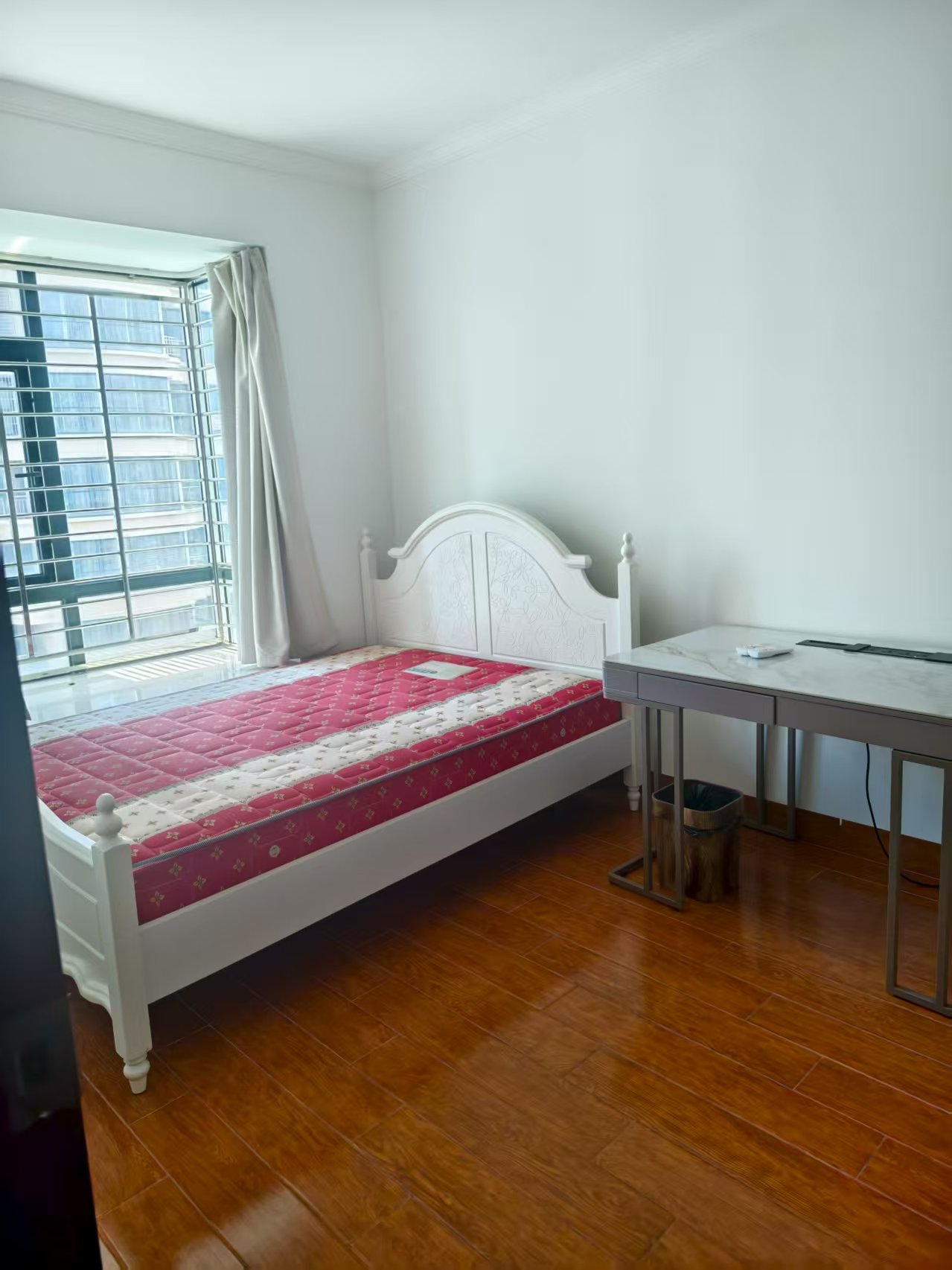 海阔天空-国瑞城二期(雅仕苑) 1室2厅1卫 4500.0元/月 海阔天空-国瑞城二期(雅仕苑) 1室2厅1卫 4500.0元/月室内图