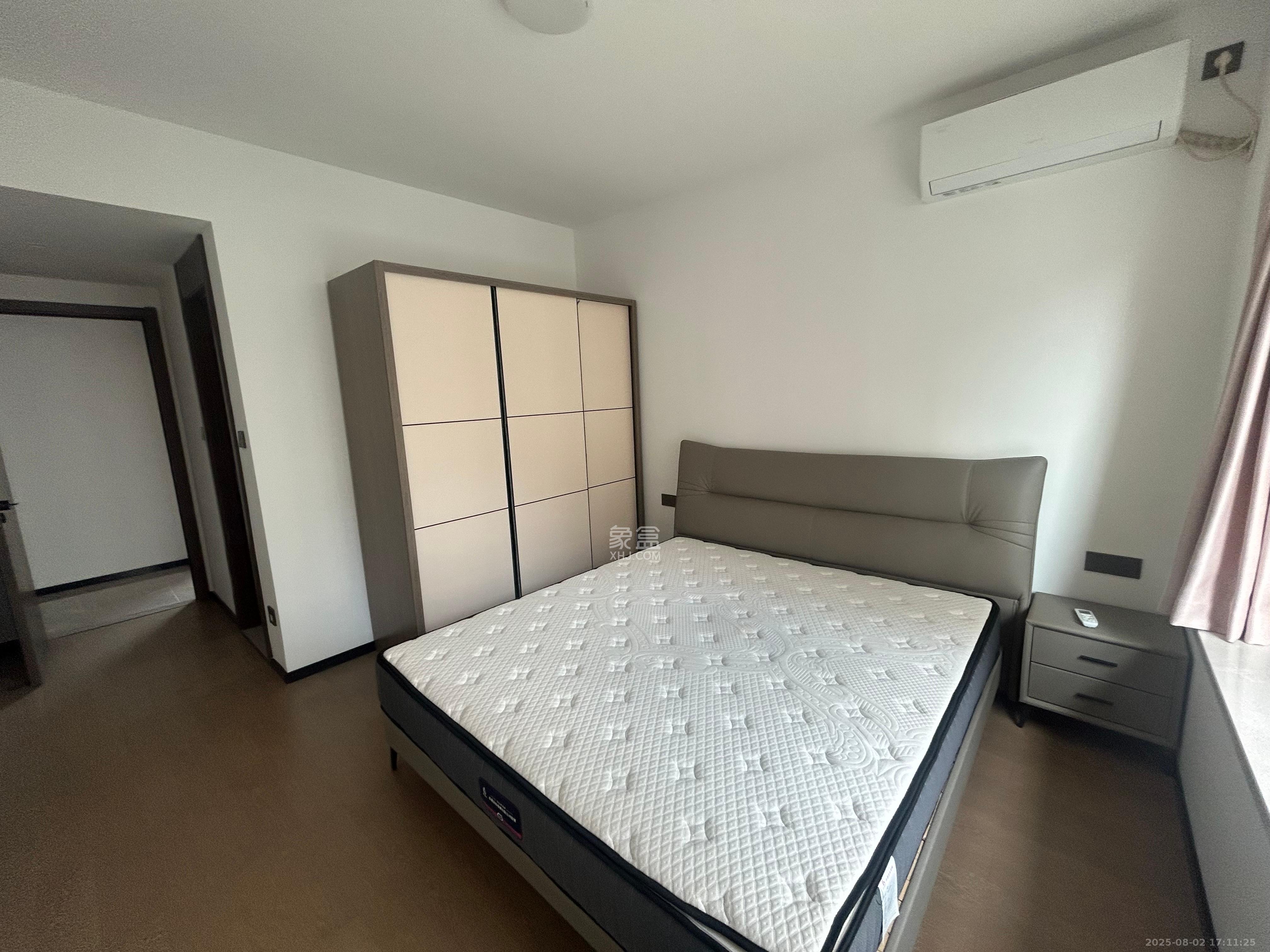 欣利梅溪左岸  4室2厅2卫   3400.00元/月室内图