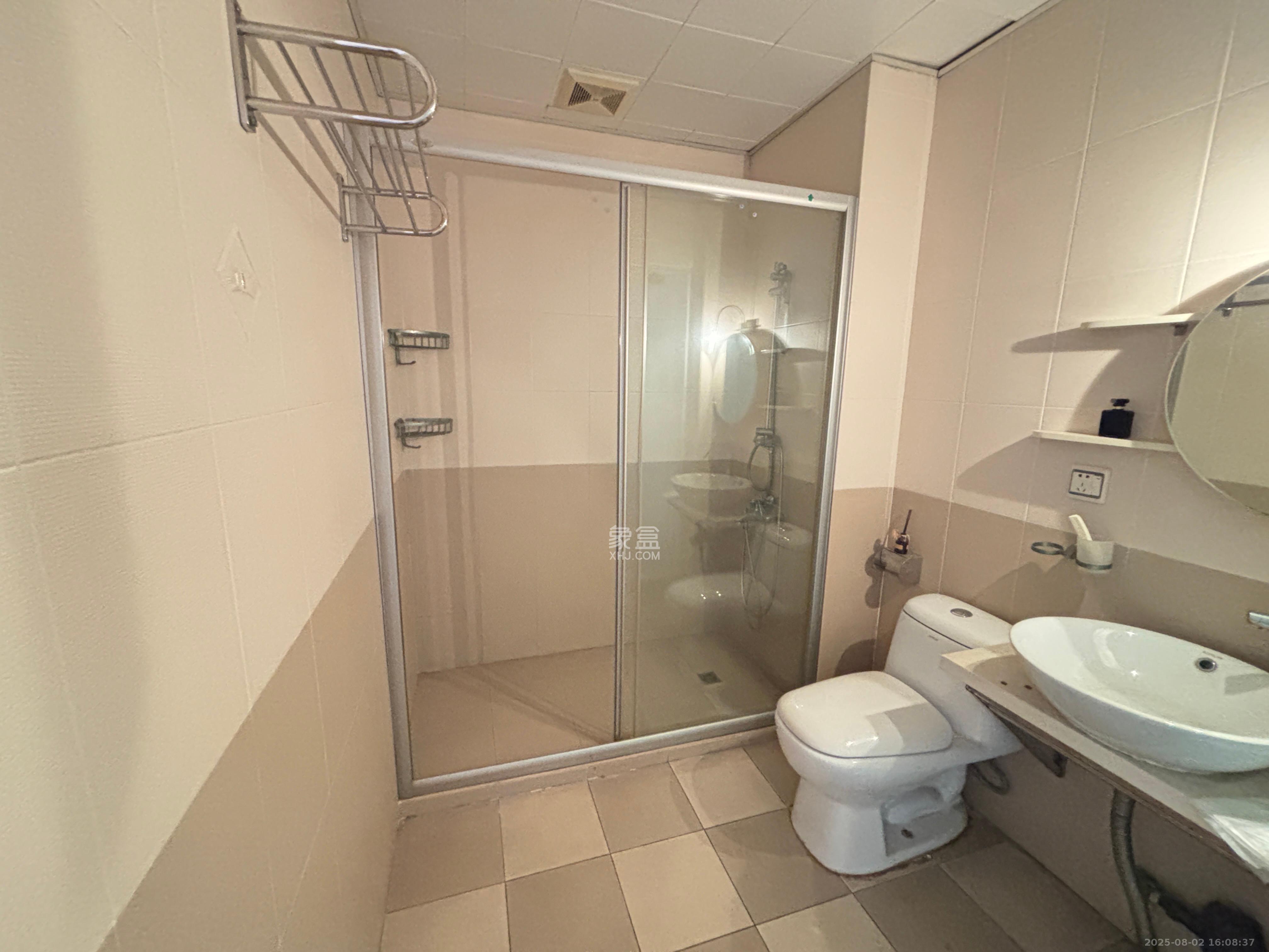 新点苑 3室2厅2卫 1800.0元/月 新点苑 3室2厅2卫 1800.0元/月室内图