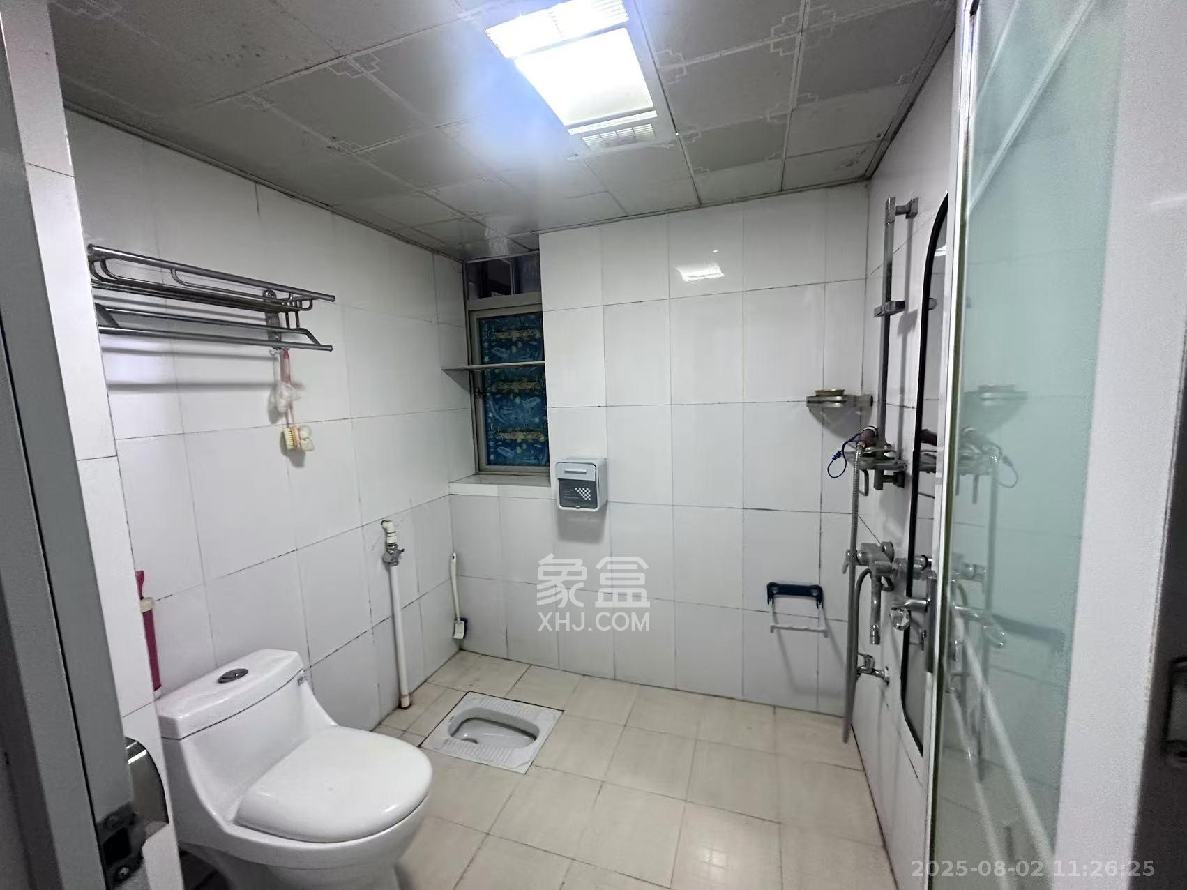 白沙湾嘉园 4室2厅2卫 2800.0元/月 白沙湾嘉园 4室2厅2卫 2800.0元/月室内图