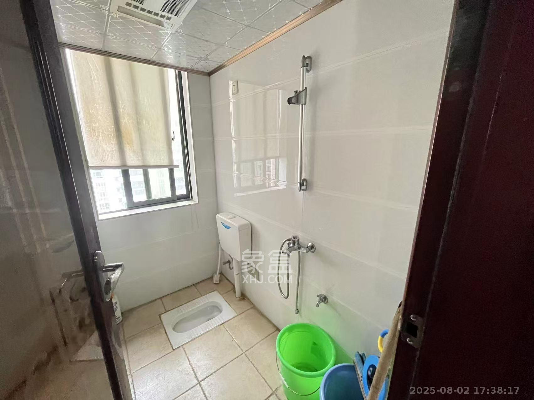 金麓国际 3室2厅2卫 4000.0元/月 金麓国际 3室2厅2卫 4000.0元/月室内图