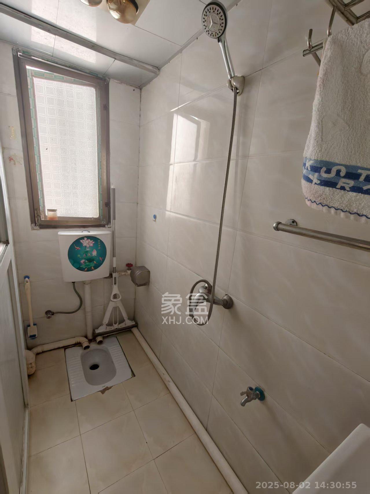 长郡花园  3室1厅1卫    2800.0元/月 长郡花园  3室1厅1卫    2800.0元/月室内图