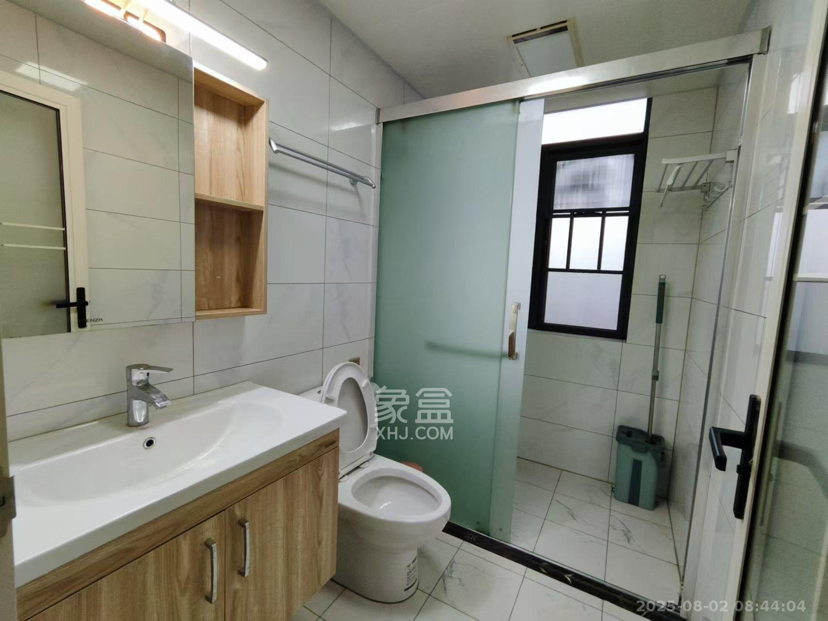 五矿紫湖香醍 3室2厅2卫 2200.0元/月 五矿紫湖香醍 3室2厅2卫 2200.0元/月室内图