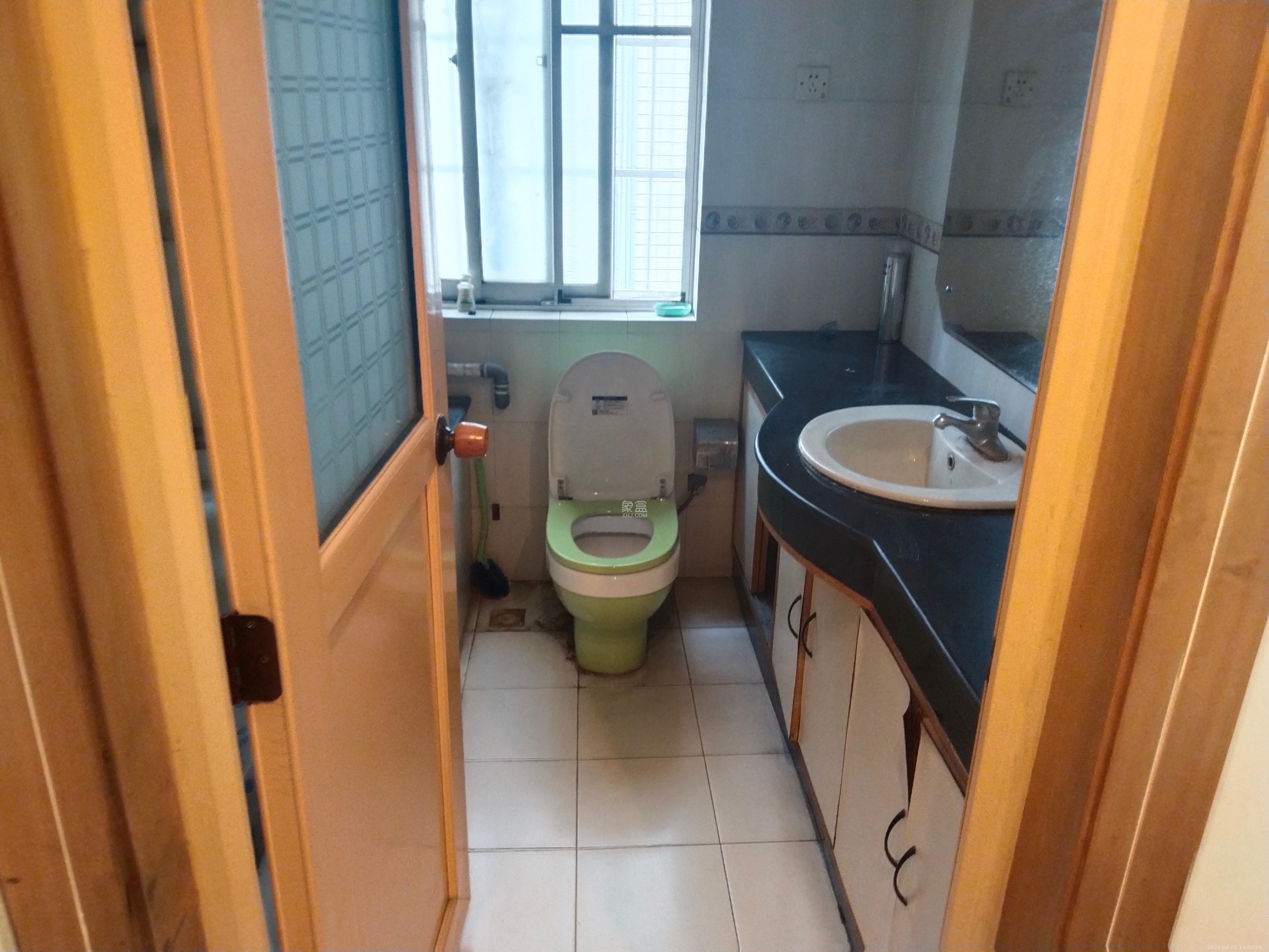 华天望族苑  3室2厅2卫    2600.0元/月室内图