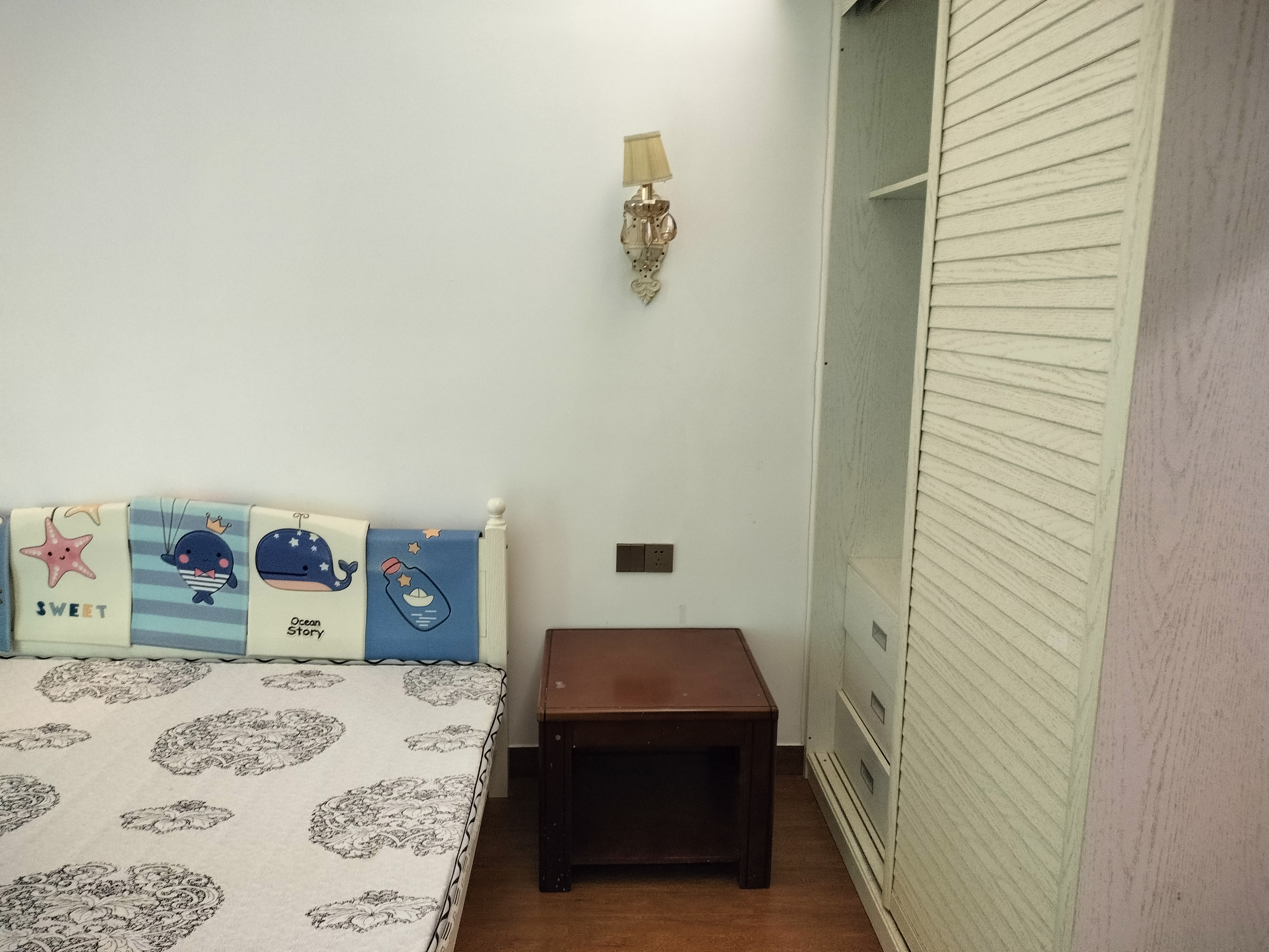 滨江宝恒  3室2厅2卫   2700.00元/月室内图