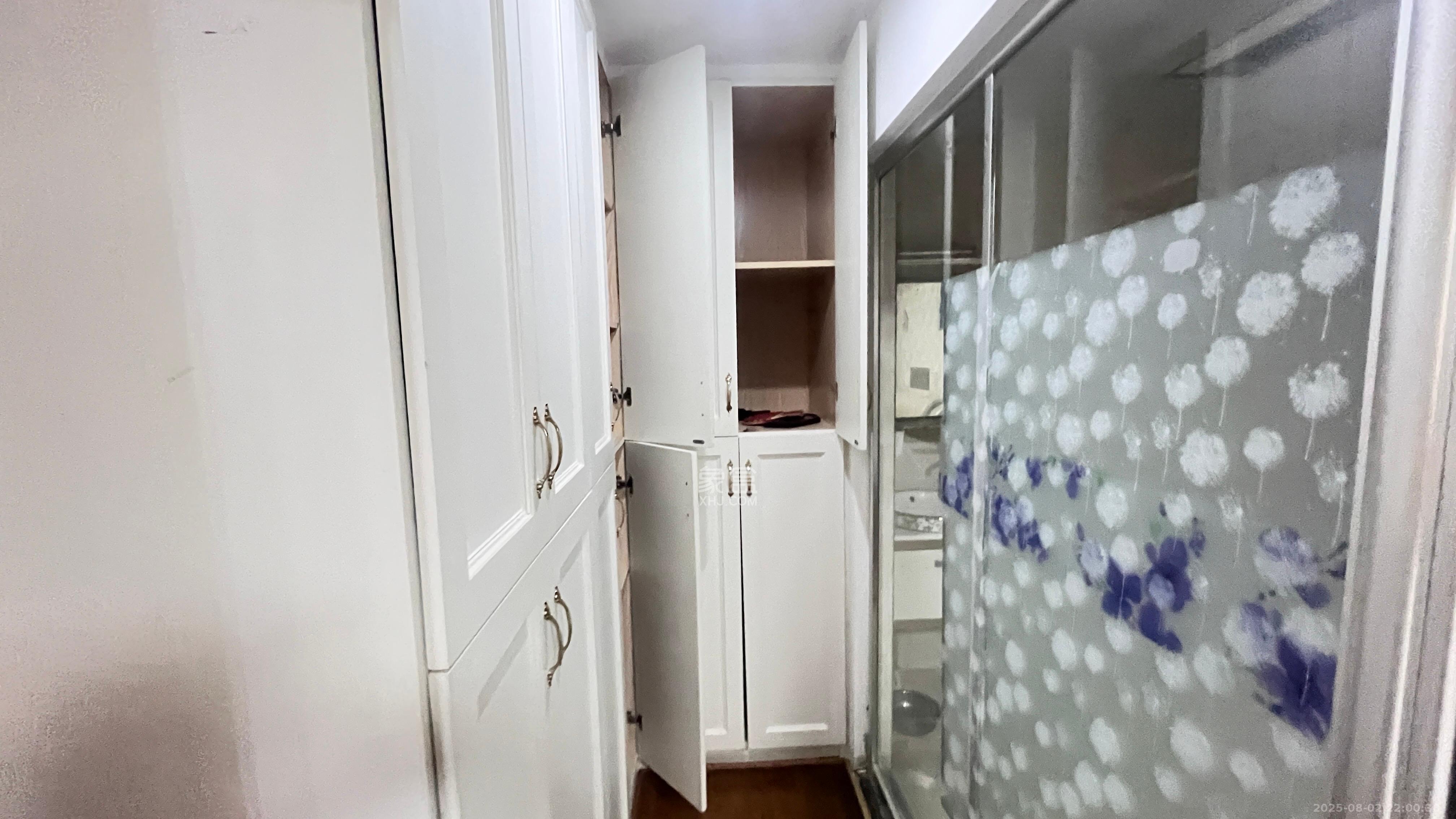 阳光锦城  4室2厅1卫    4500.0元/月 阳光锦城  4室2厅1卫    4500.0元/月室内图