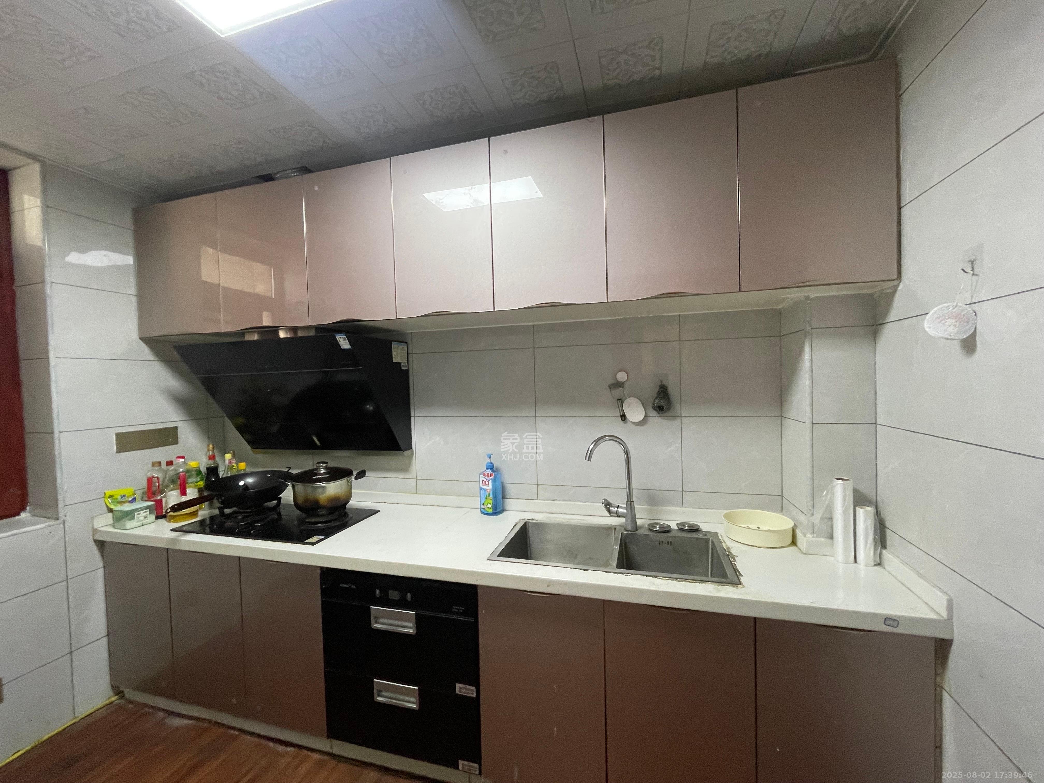 远东公寓 4室2厅2卫 4000.0元/月 远东公寓 4室2厅2卫 4000.0元/月室内图