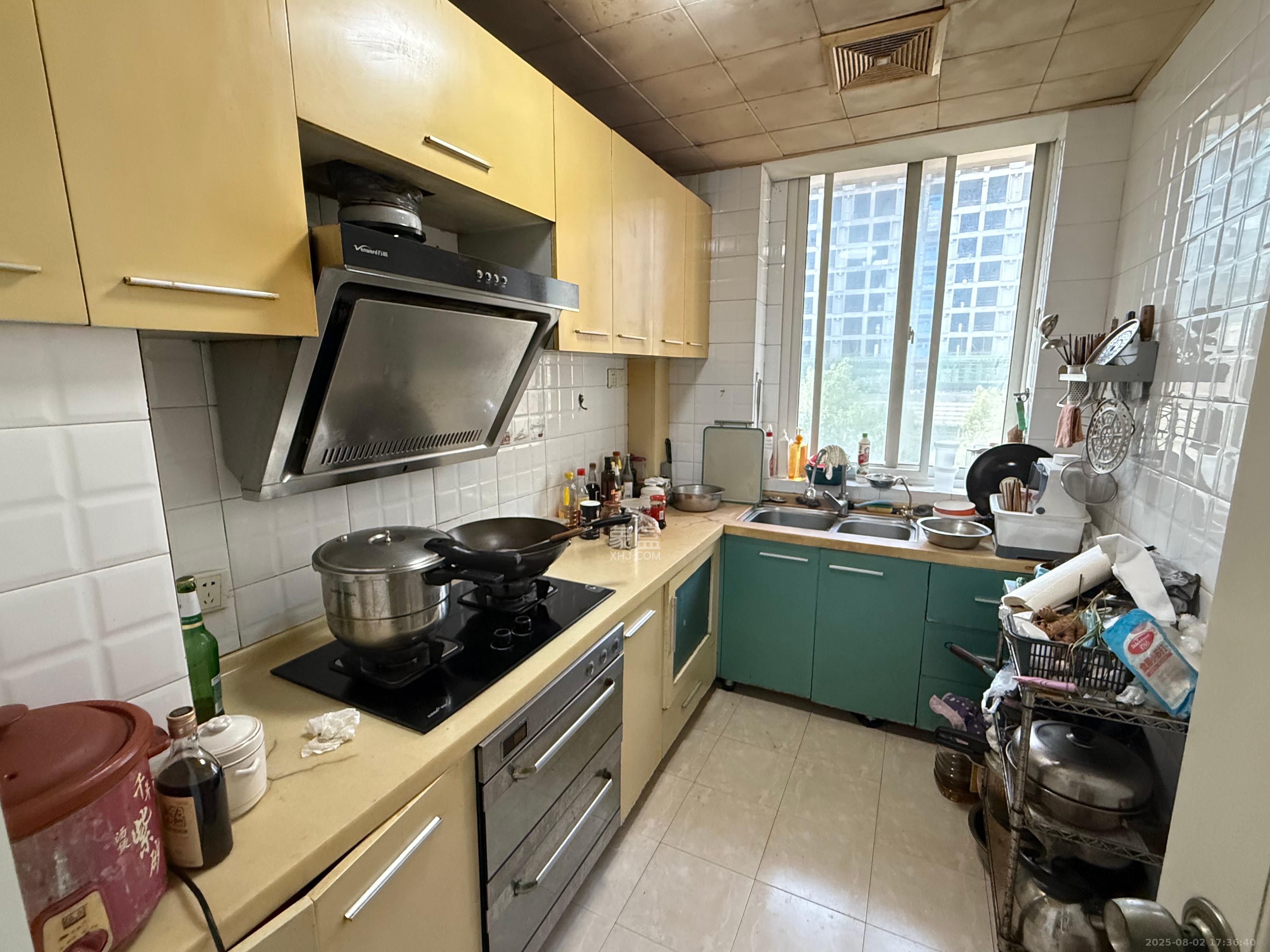 佳润新城(佳润新都) 3室2厅2卫 2800.0元/月 佳润新城(佳润新都) 3室2厅2卫 2800.0元/月室内图