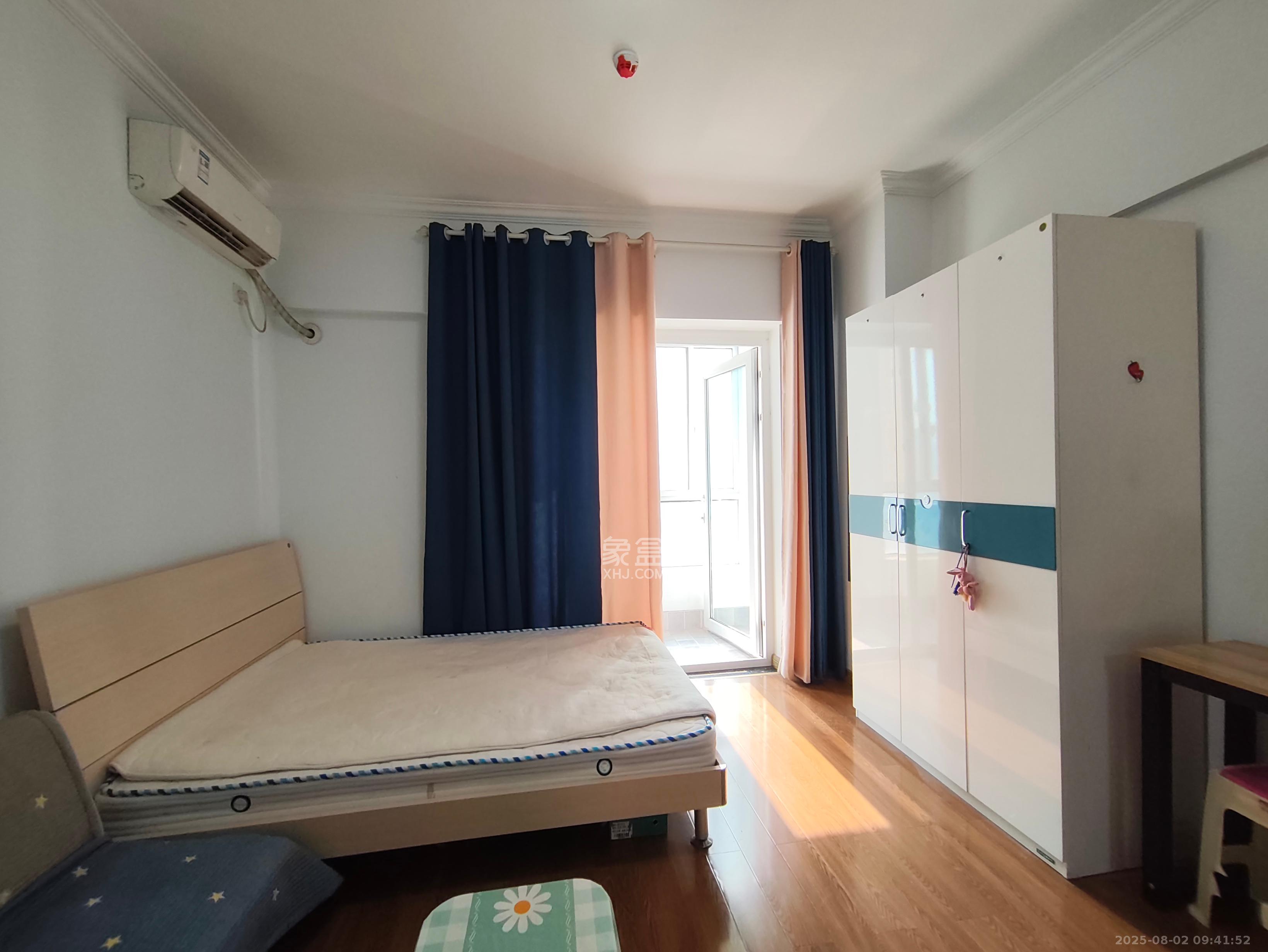 MOMA当代广场  1室1厅1卫    1200.0元/月 MOMA当代广场  1室1厅1卫    1200.0元/月室内图