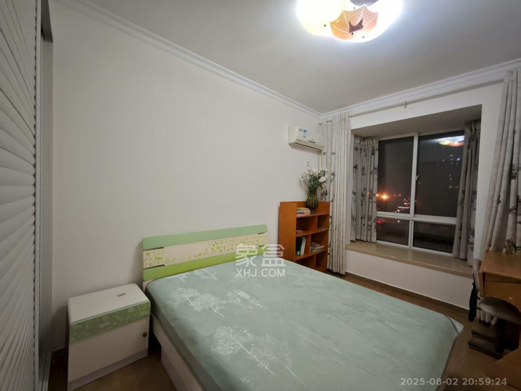 山语城一期  3室2厅2卫    2600.0元/月室内图