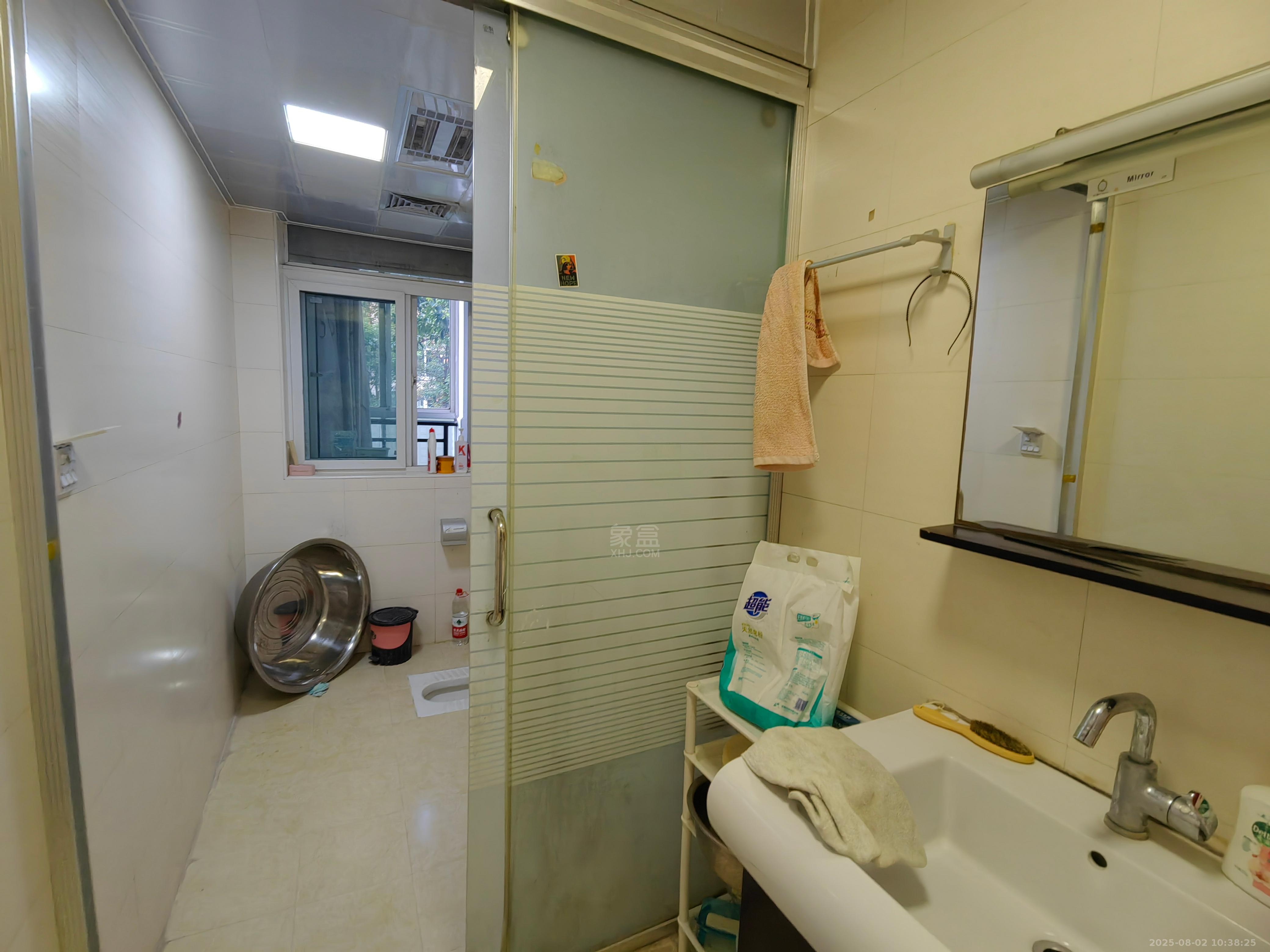 新城壹号 3室2厅2卫 1300.0元/月 新城壹号 3室2厅2卫 1300.0元/月室内图