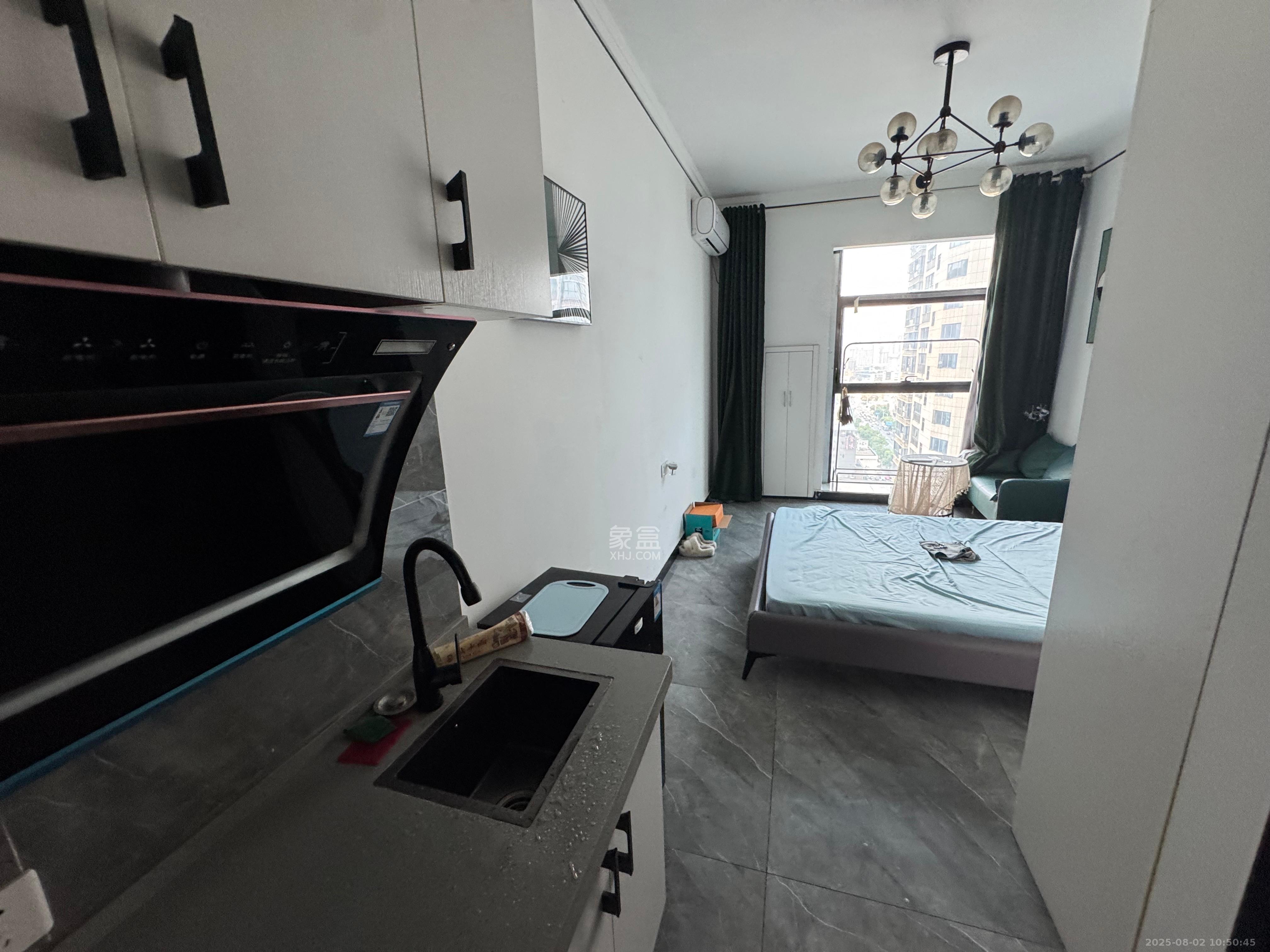 东盈商业广场(华泉城市广场)  1室1厅1卫    1600.0元/月 东盈商业广场(华泉城市广场)  1室1厅1卫    1600.0元/月室内图