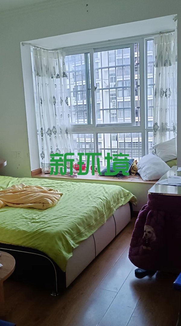 熙城春天  2室2厅1卫   1700.00元/月室内图