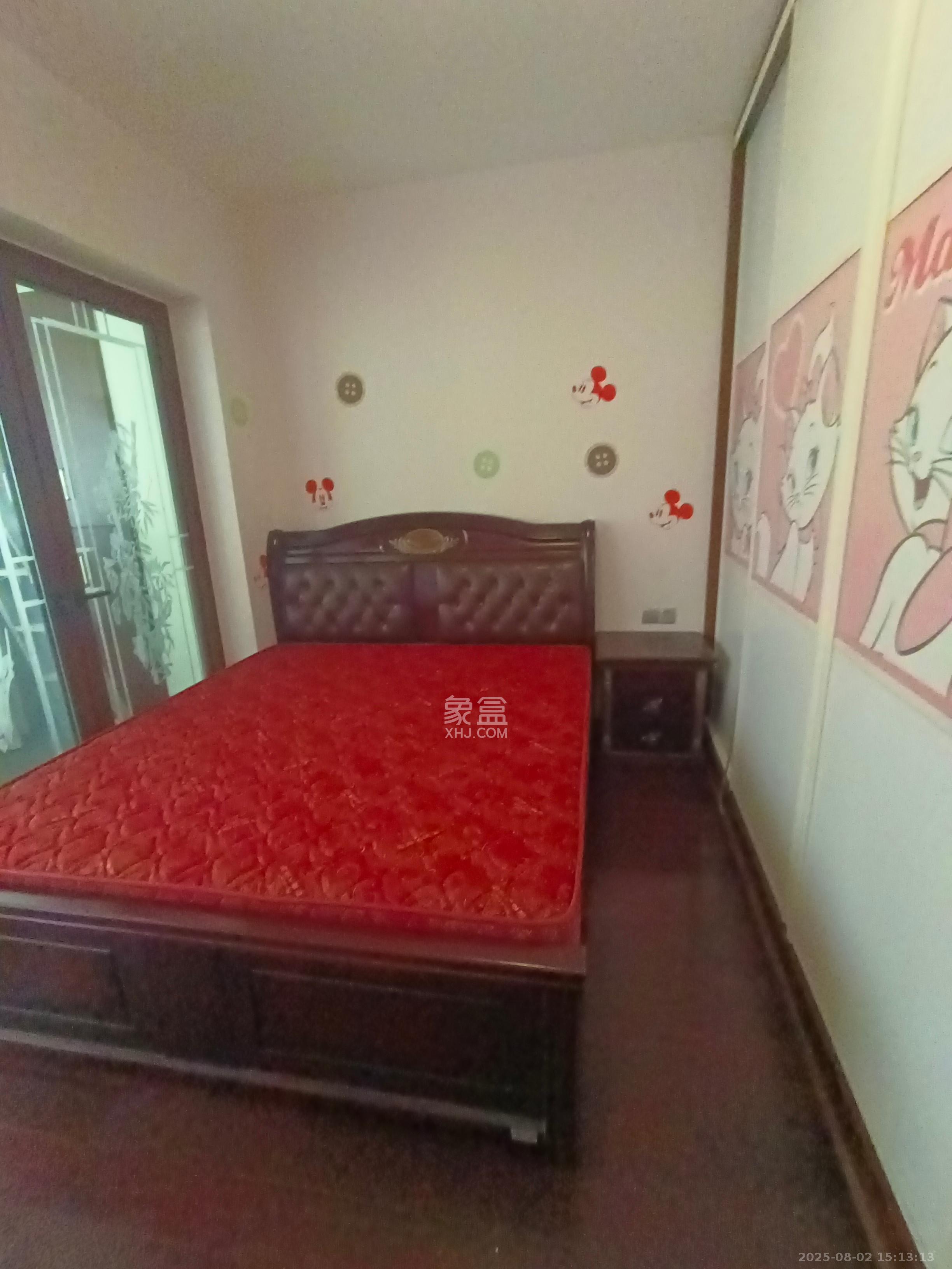 楚天馨苑 4室2厅2卫 2500.0元/月 楚天馨苑 4室2厅2卫 2500.0元/月室内图