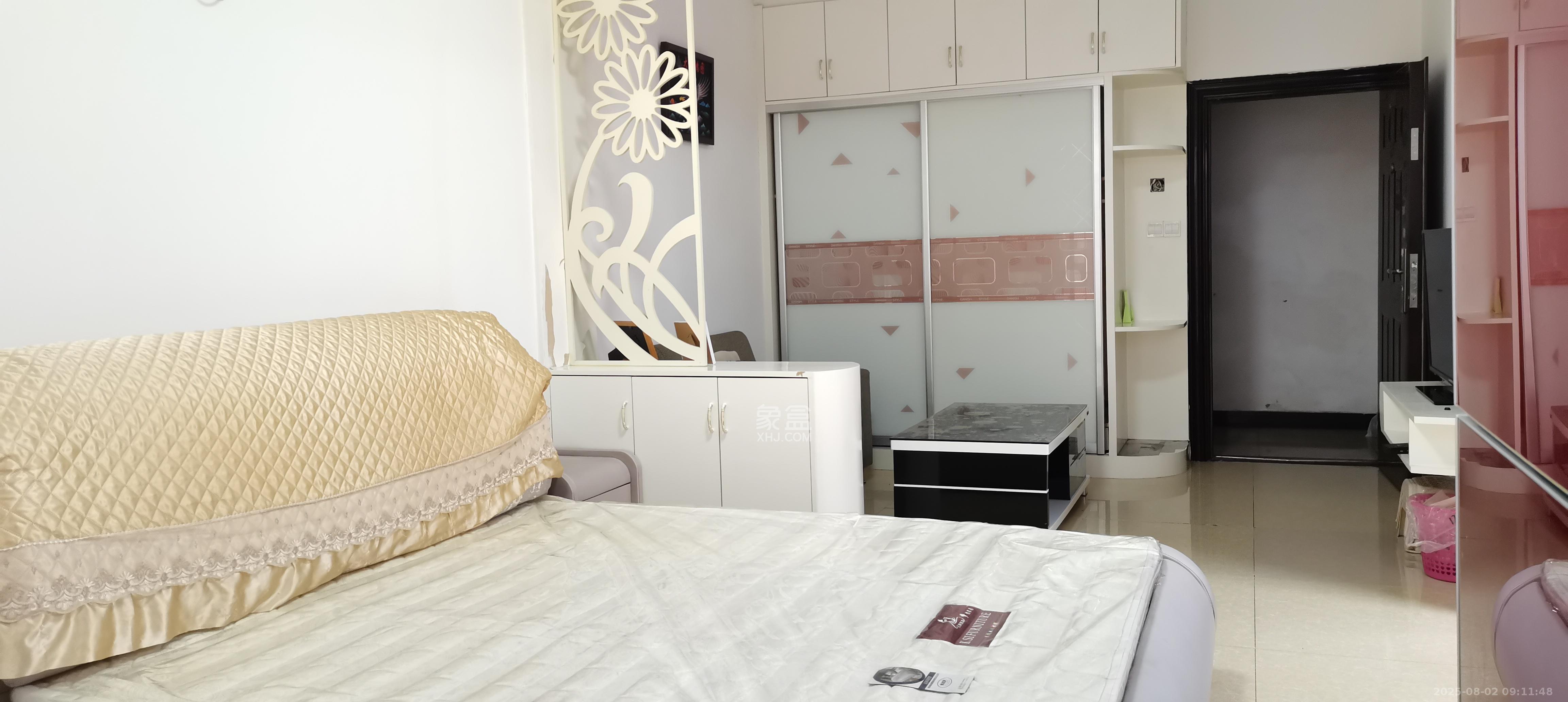 泊林晶城  1室1厅1卫    1380.0元/月室内图