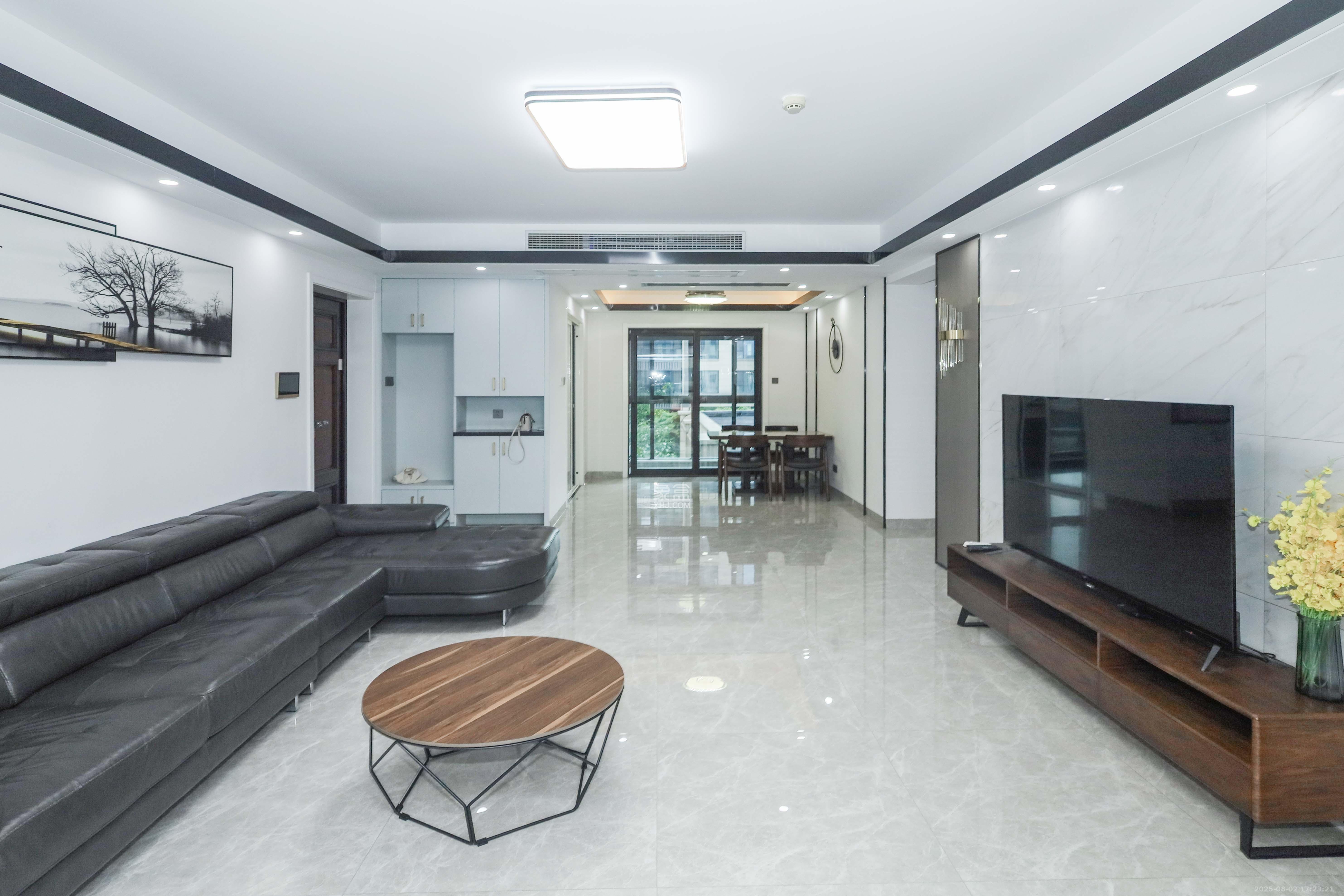 晟通牡丹舸  3室2厅2卫    248.8万 晟通牡丹舸  3室2厅2卫    248.8万客厅